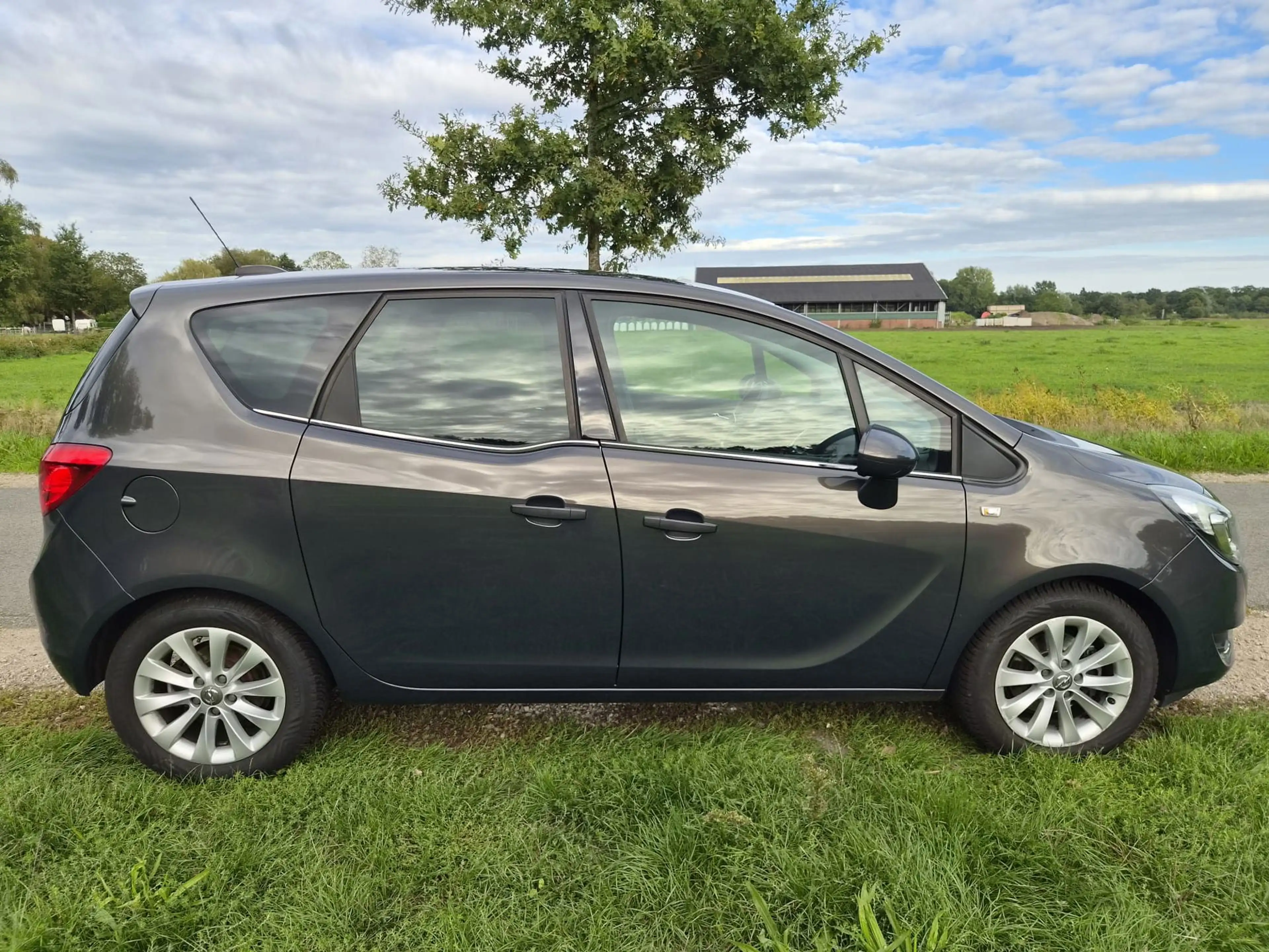 Opel Meriva 1.4 Turbo Cosmo prachtige staat — photo 4