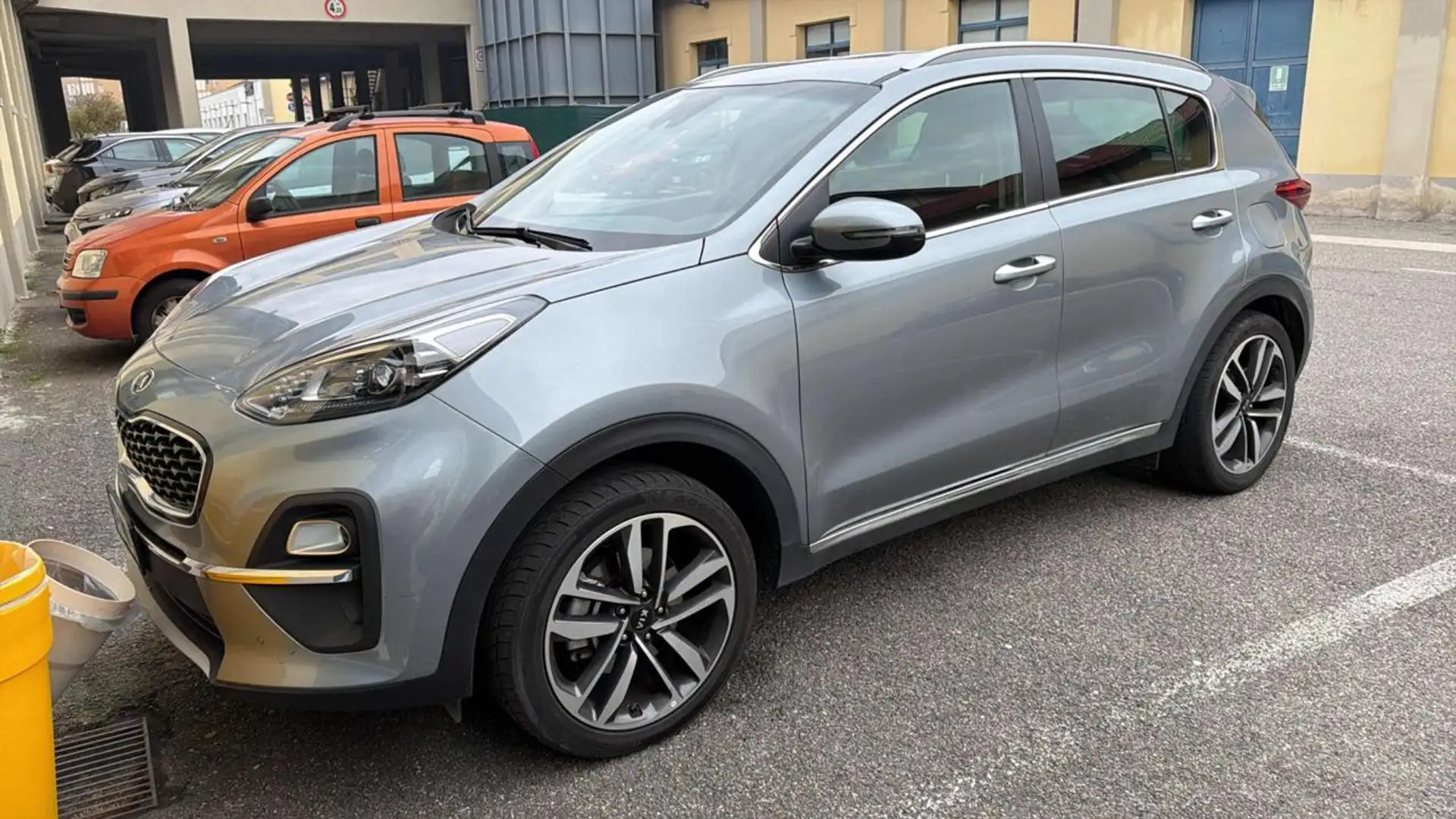 Kia Sportage 1.6 ECOGPL 2WD Style Gris - 1