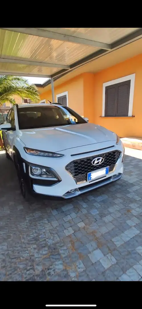 Hyundai KONA 1.0 t-gdi Xpossible 2wd 120cv Bianco - 1