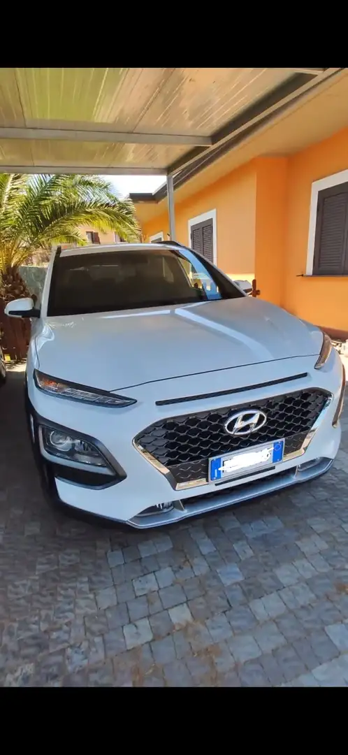 Hyundai KONA 1.0 t-gdi Xpossible 2wd 120cv Bianco - 2