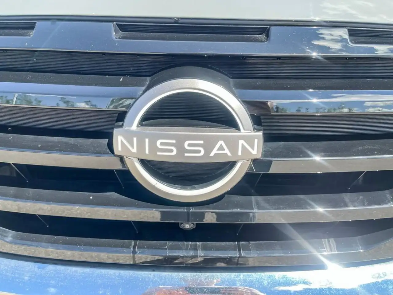 Nissan Pathfinder photo Nissan Pathfinder