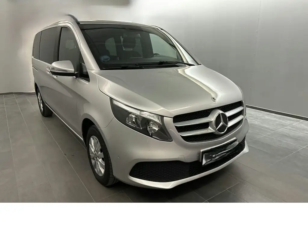 Mercedes-Benz V 220 2022 из Европы — купить под ключ