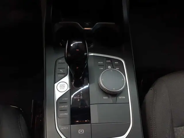 BMW 1 Series view 10