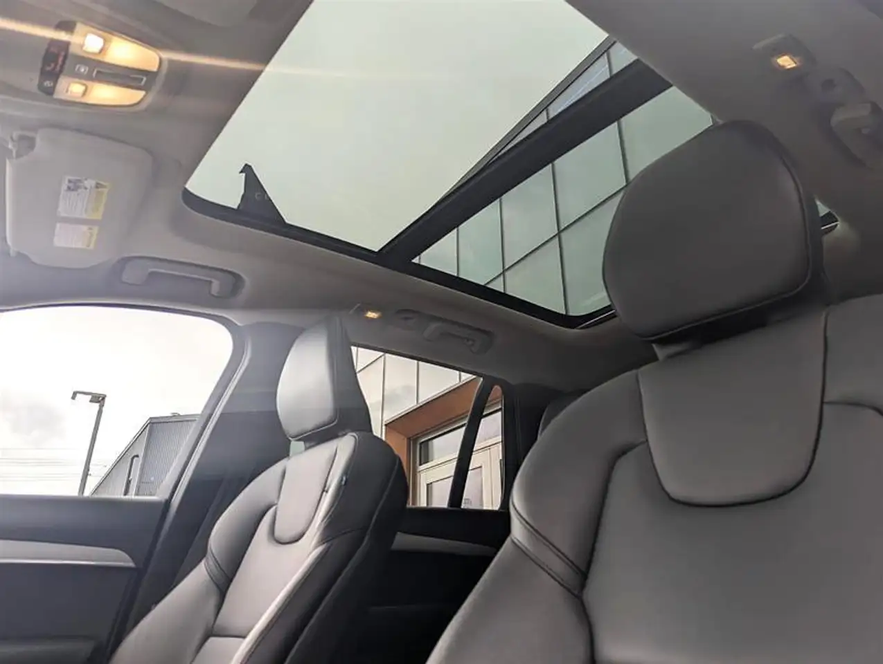 Volvo XC90 снимка Volvo XC90