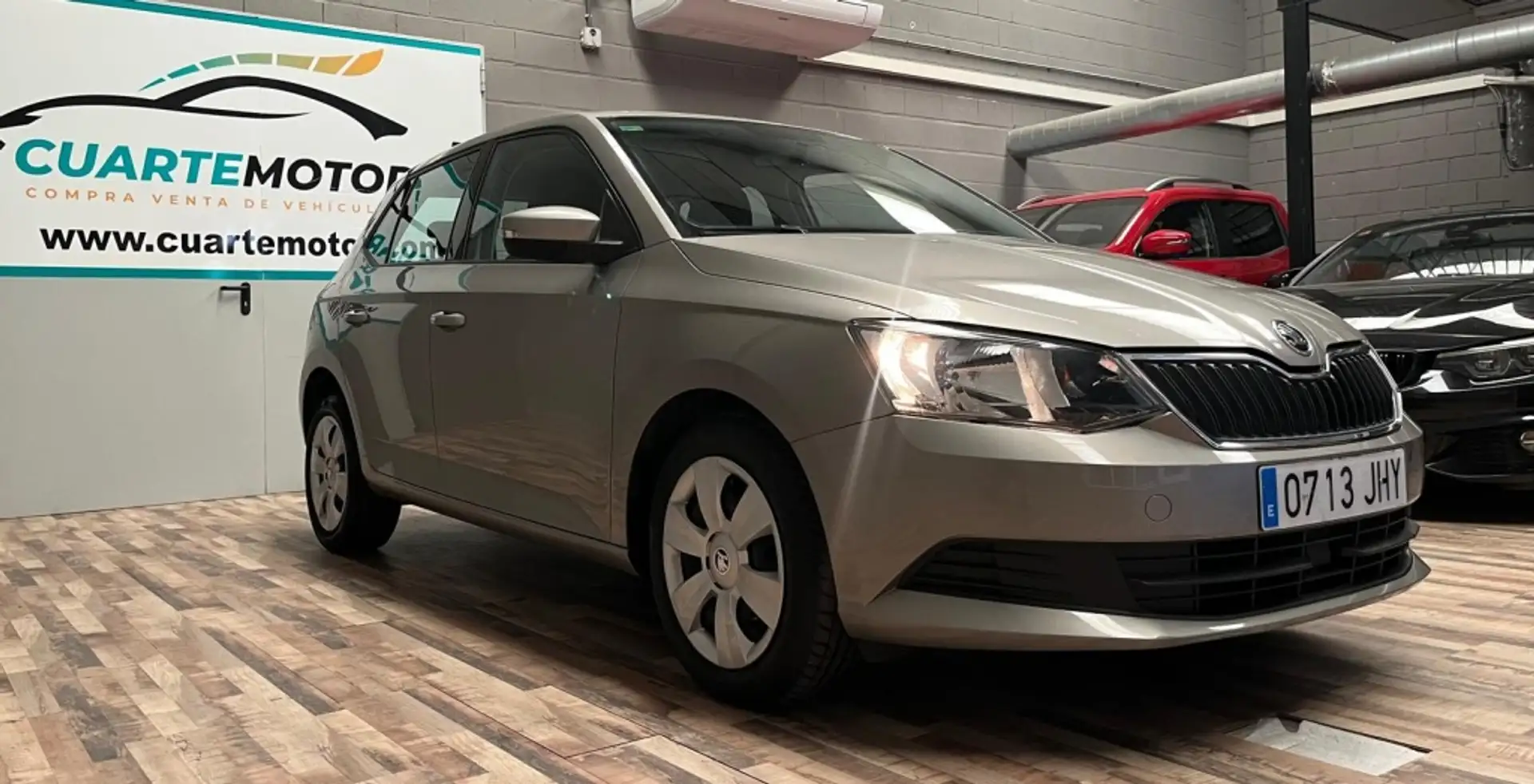 Skoda Fabia 1.0 MPI Active 55kW Beige - 1