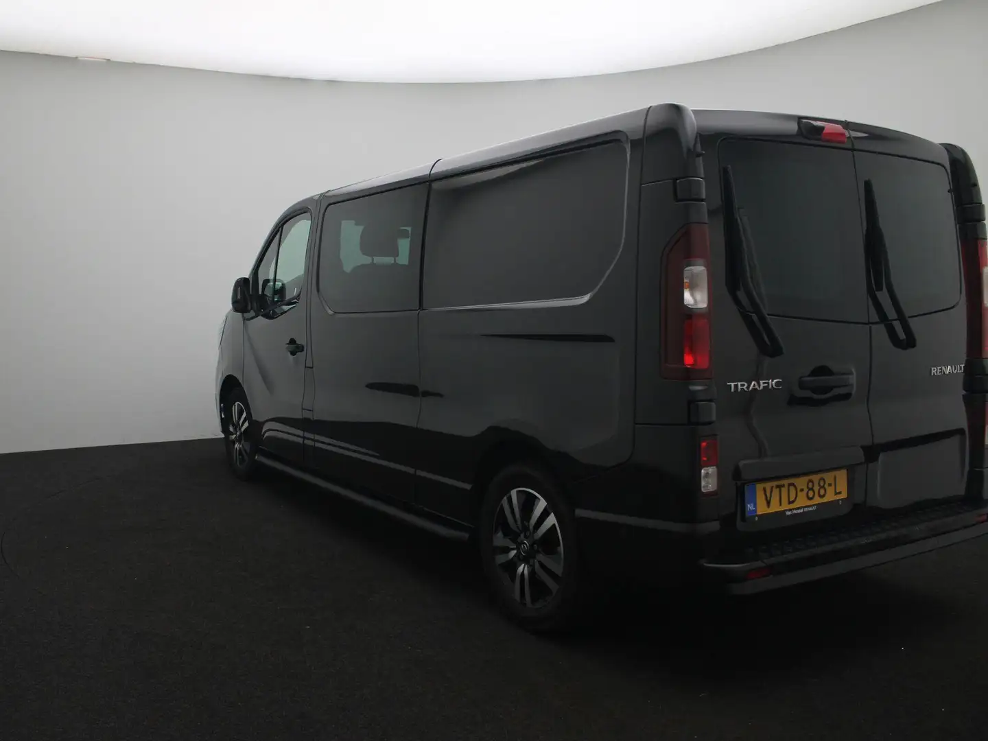 Renault Trafic L2H1 T29 DC dCi 170 EDC Luxe | Dubbele Cabine | Au Zwart - 2