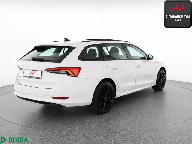 Skoda Octavia view 5