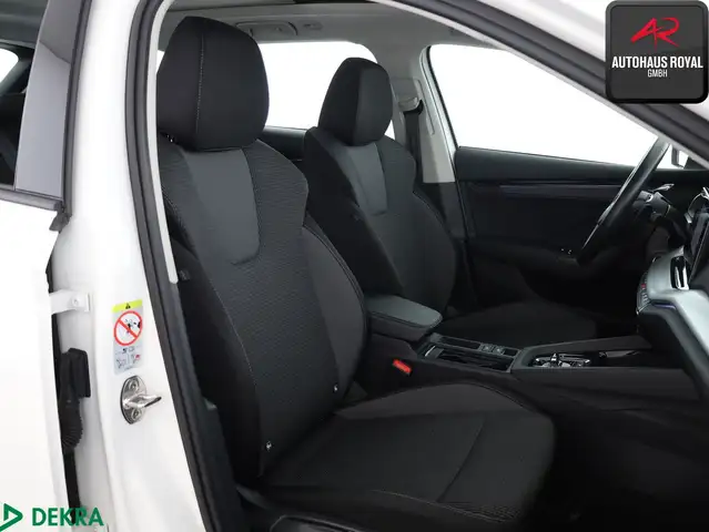 Skoda Octavia view 12