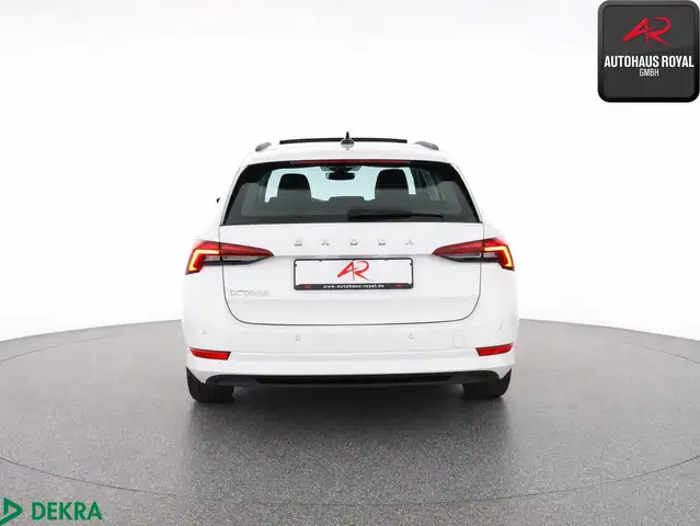 Skoda Octavia view 4