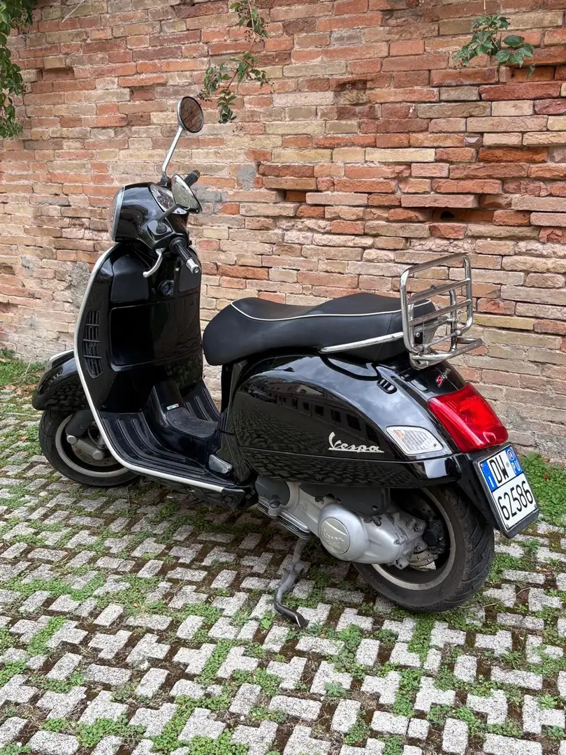 Piaggio GTS 300 Modello super Чорний - 2