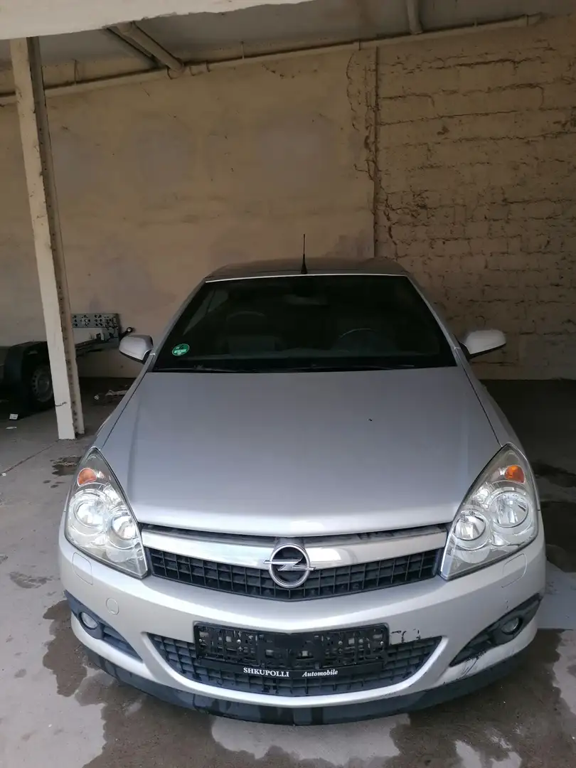 Opel Astra Twin Top Kabrio - 2