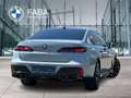 BMW 760 M760e xDrive Limousine Sportpaket B&W Surround Grijs - thumbnail 2