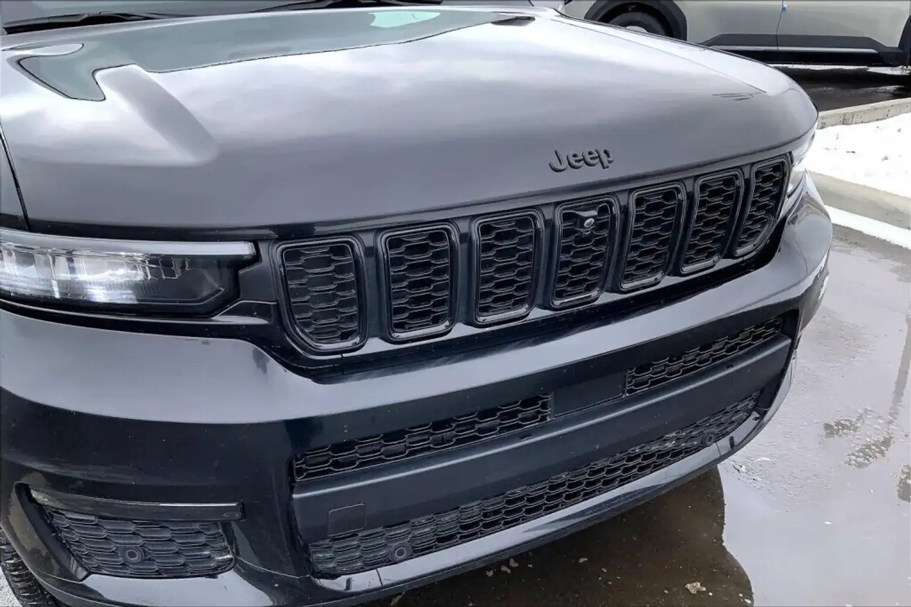 Jeep Grand Cherokee снимка Jeep Grand Cherokee