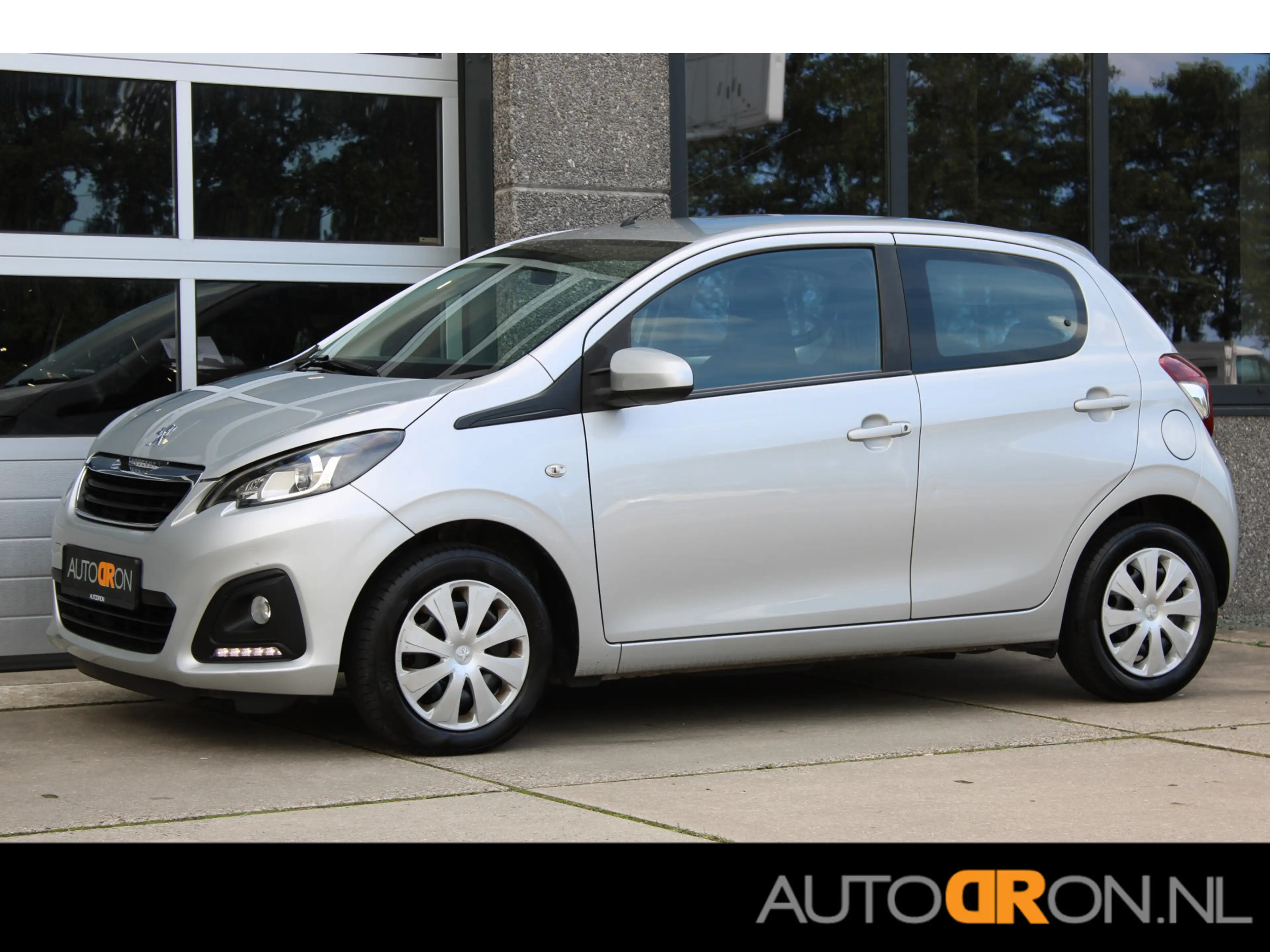 Peugeot 108 1.0 e-VTi Active TOP! 5 Deurs Bluetooth Airco