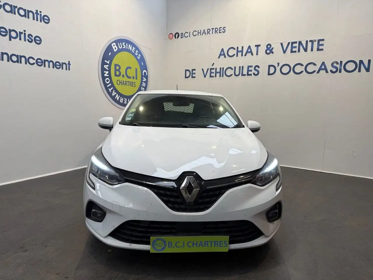 Renault Clio Citadine 5 portes — photo 3