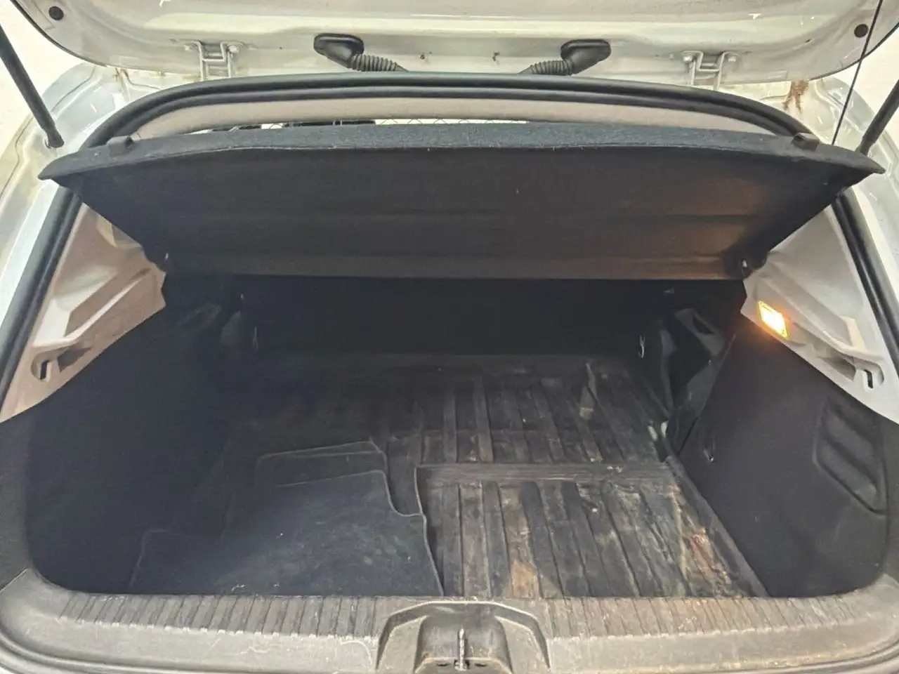 Renault Clio Citadine 5 portes — photo 9