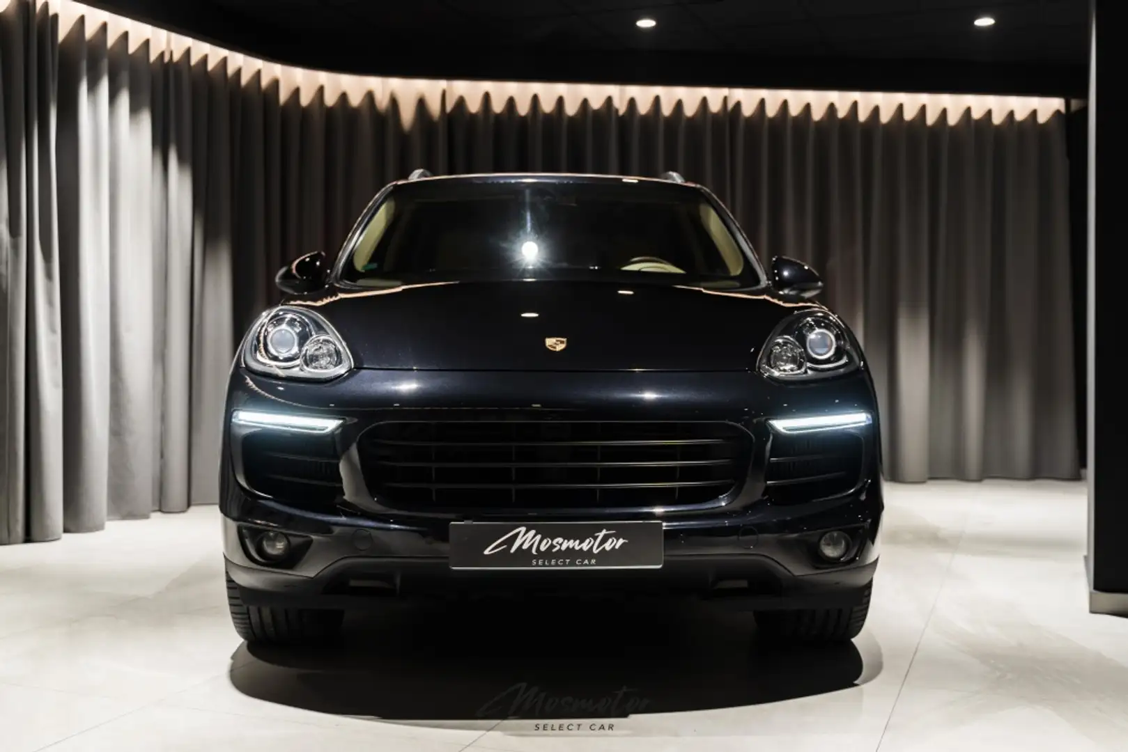 Porsche Cayenne Diesel Aut. Negro - 2