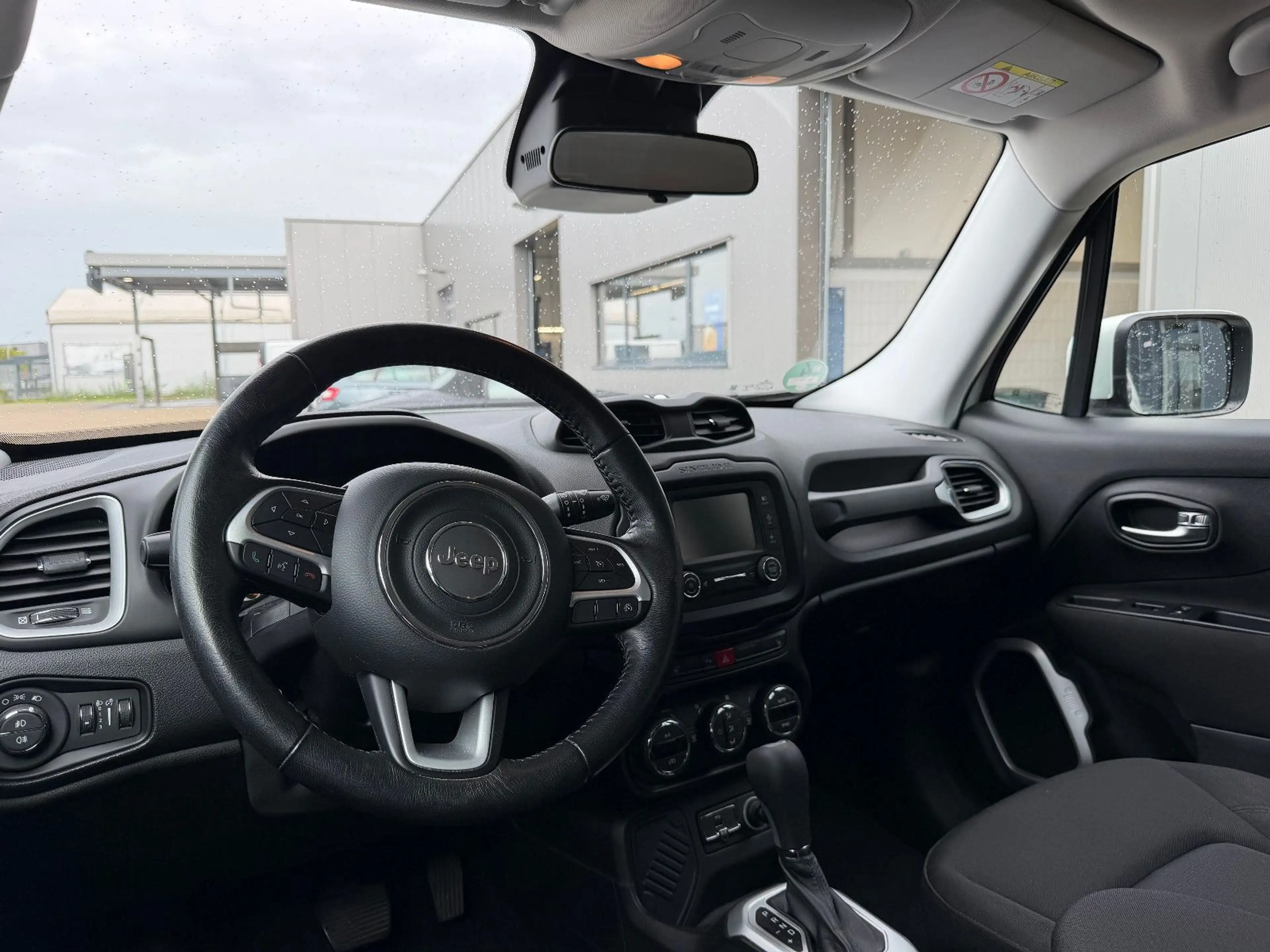 Jeep Renegade 1.4 Longitude FWD Automatik — photo 14