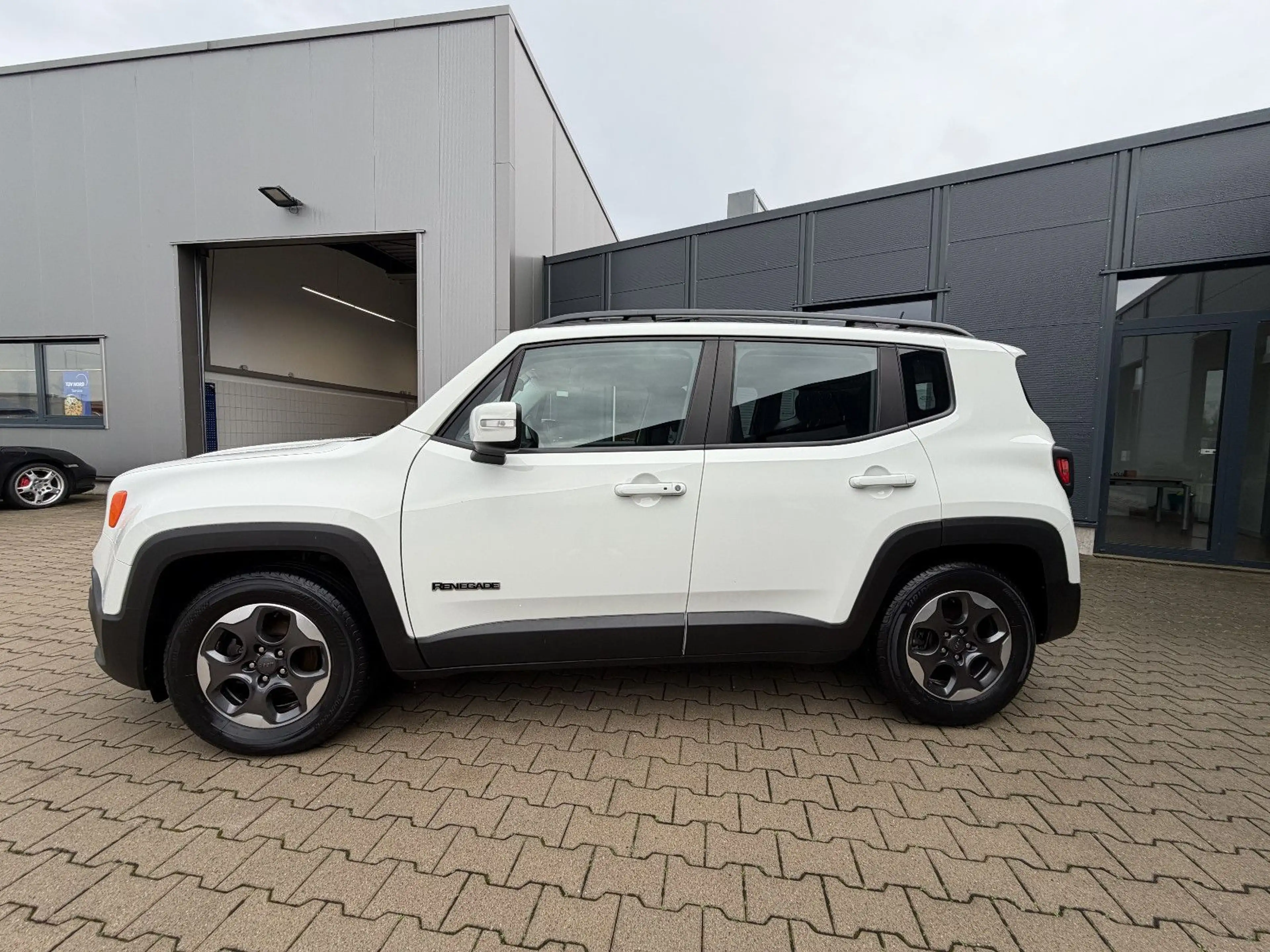 Jeep Renegade 1.4 Longitude FWD Automatik — photo 4