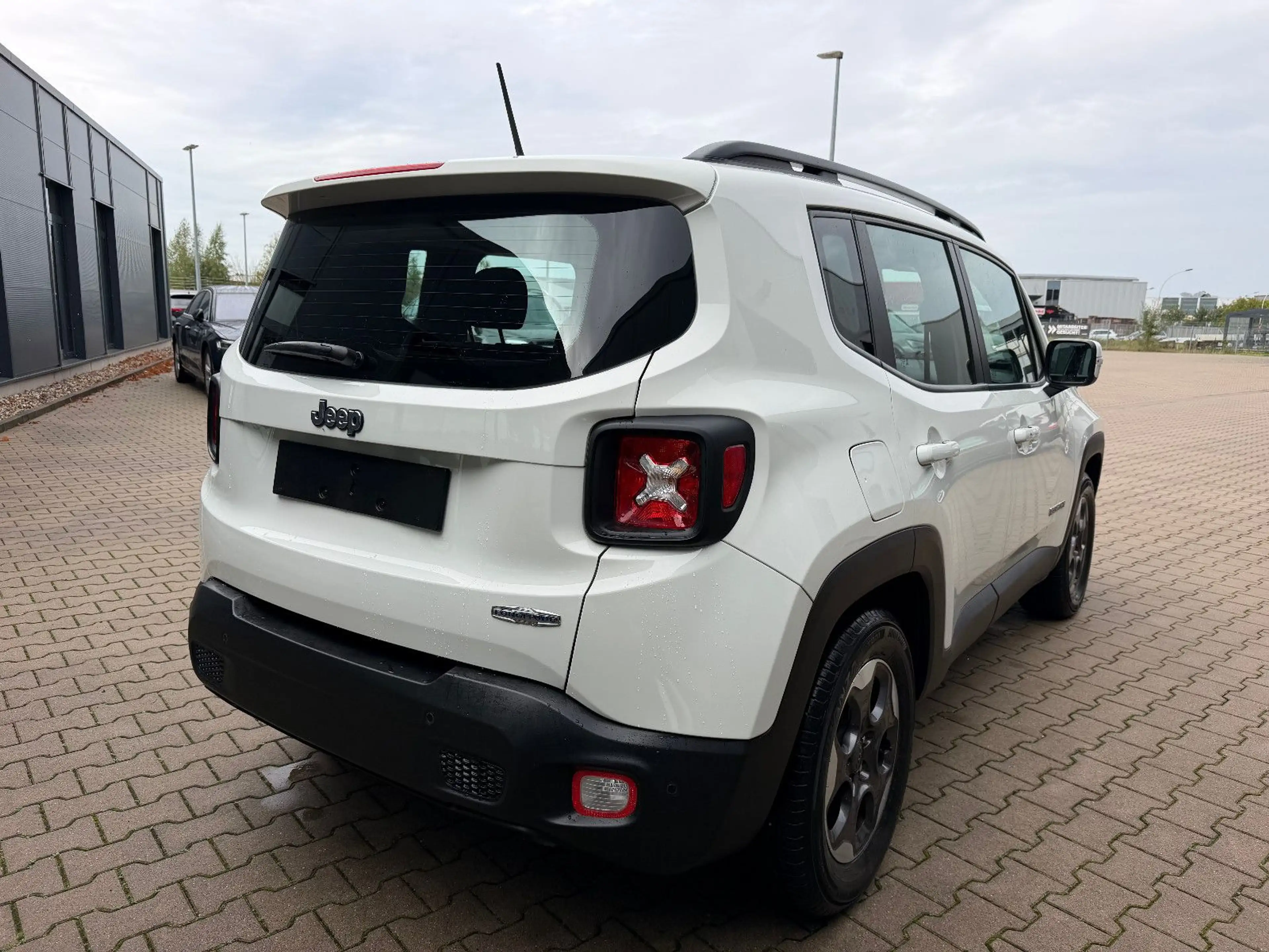 Jeep Renegade 1.4 Longitude FWD Automatik — photo 8