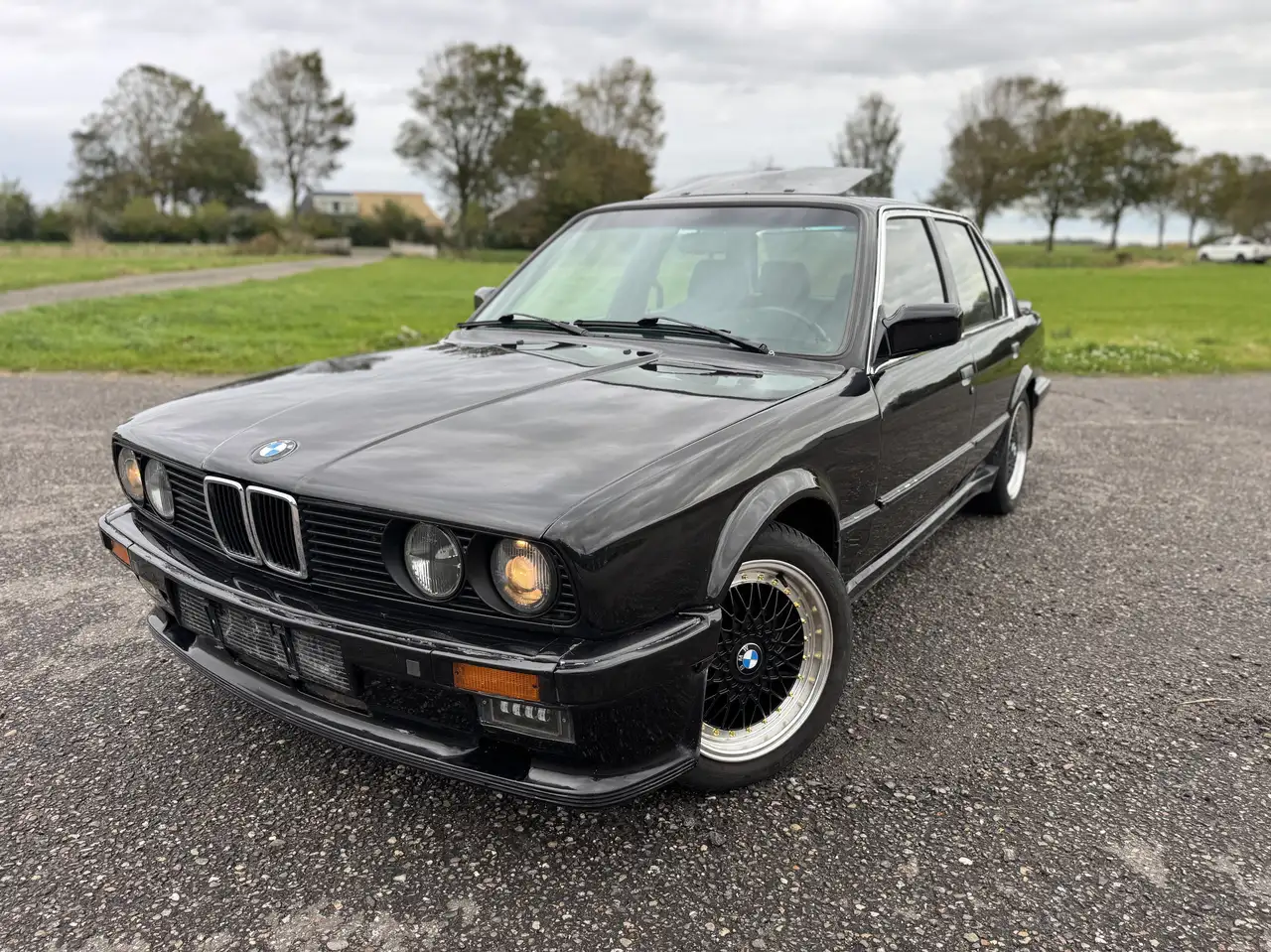 BMW 325