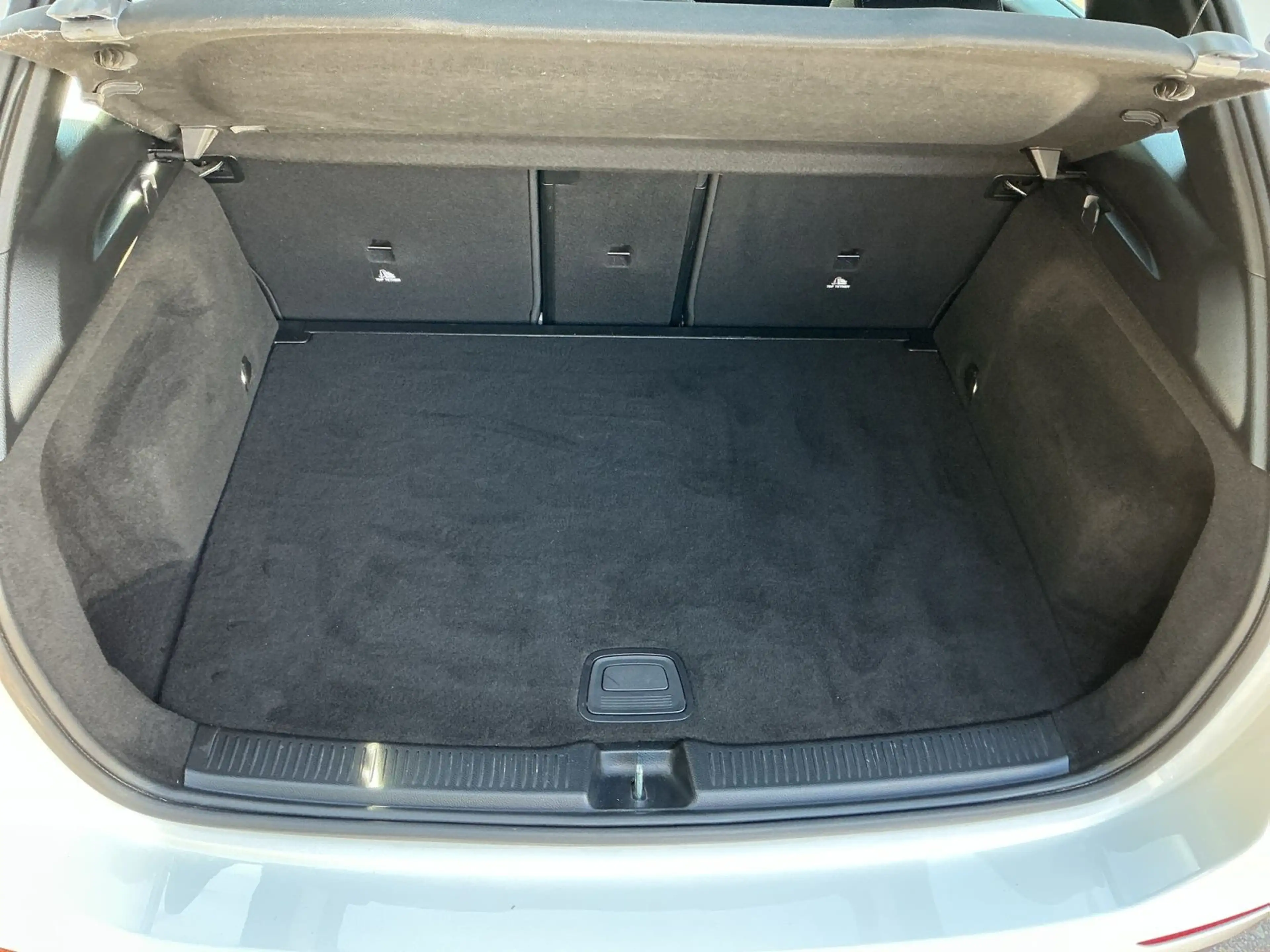 Mercedes-Benz B 180 Style LED Navi — photo 12