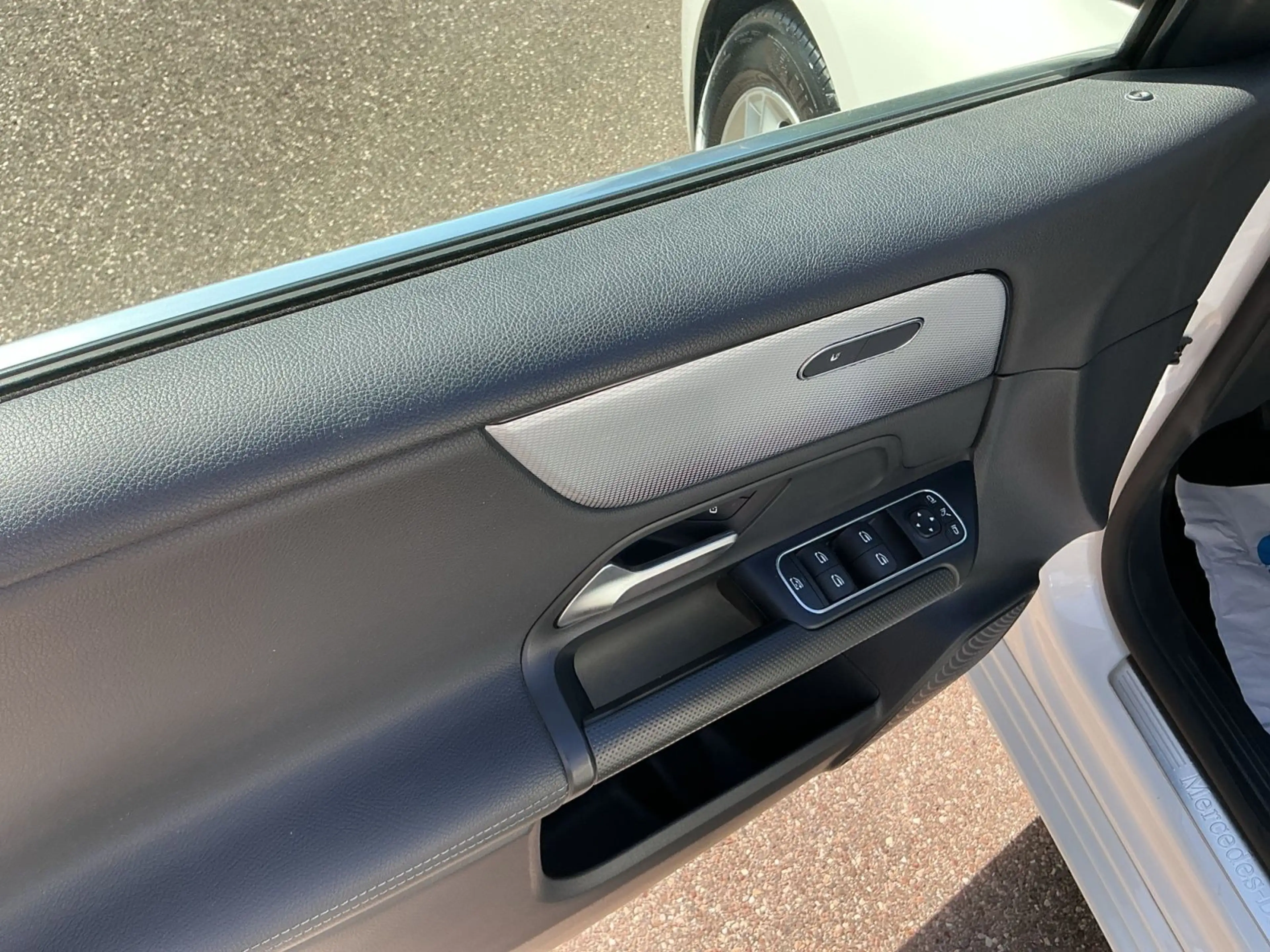 Mercedes-Benz B 180 Style LED Navi — photo 14