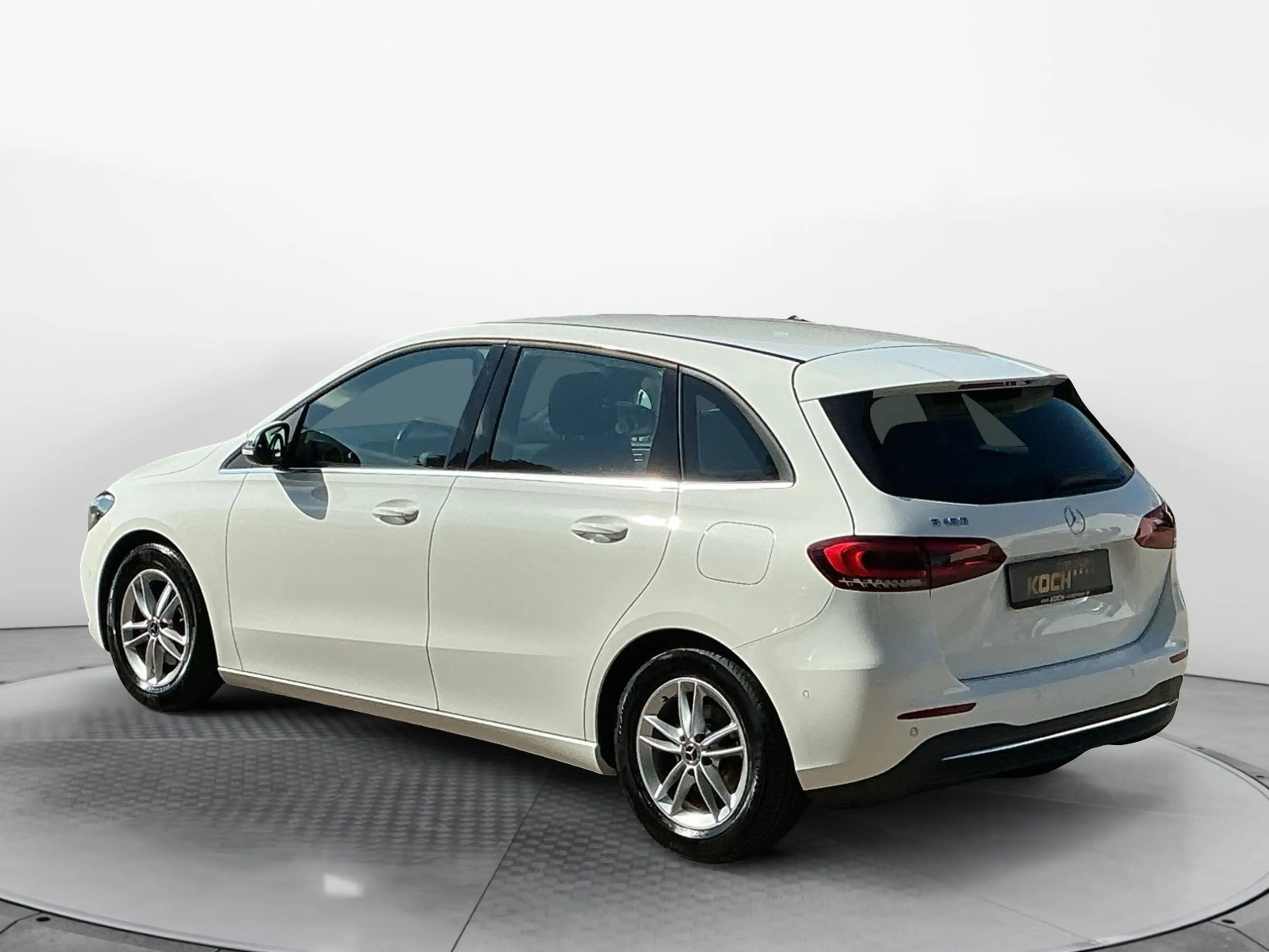Mercedes-Benz B 180 Style LED Navi — photo 4