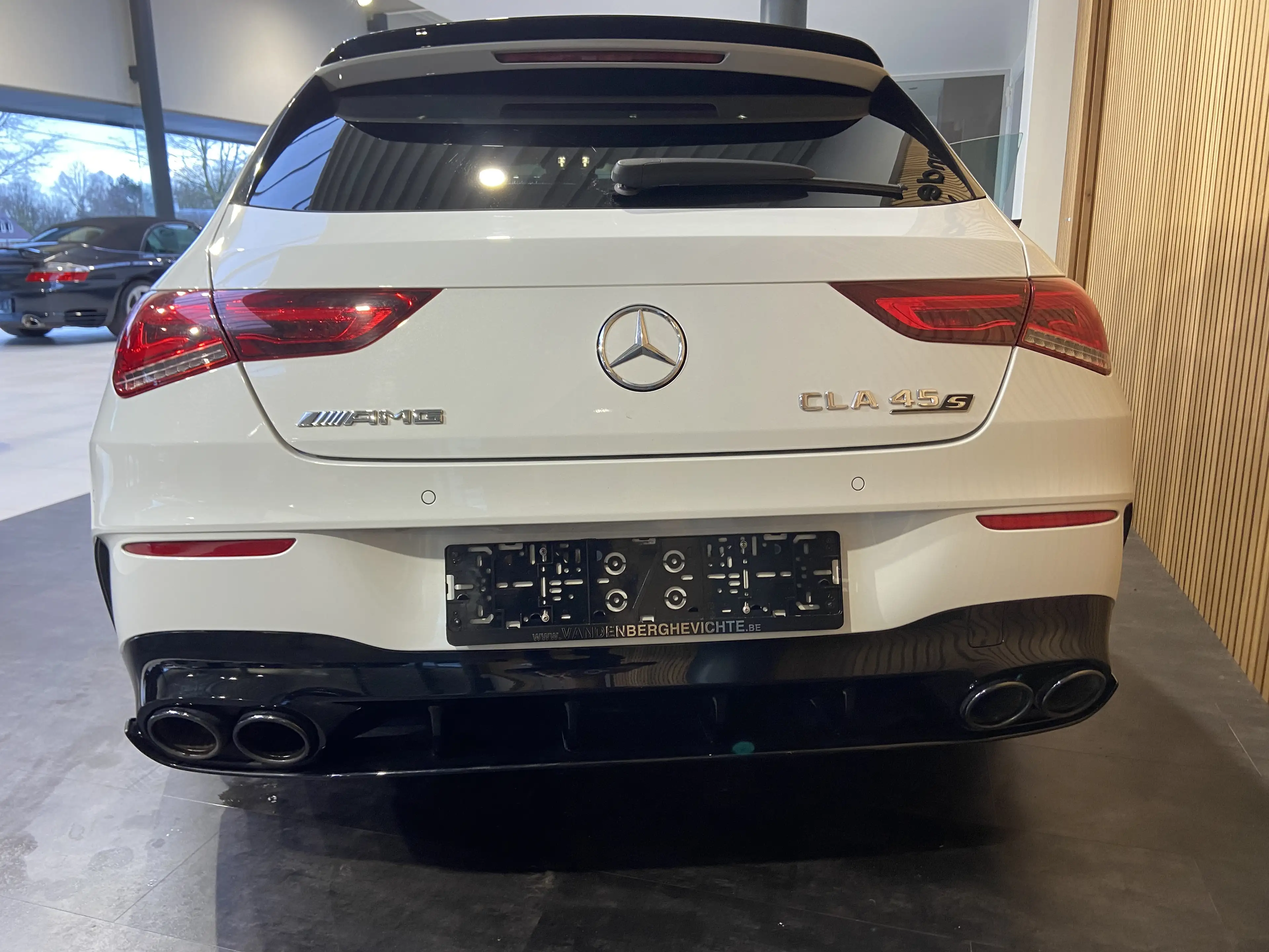 Mercedes-Benz CLA 45 AMG CLA 45 S 4-M performance seats dodehoek 360°camera — photo 10