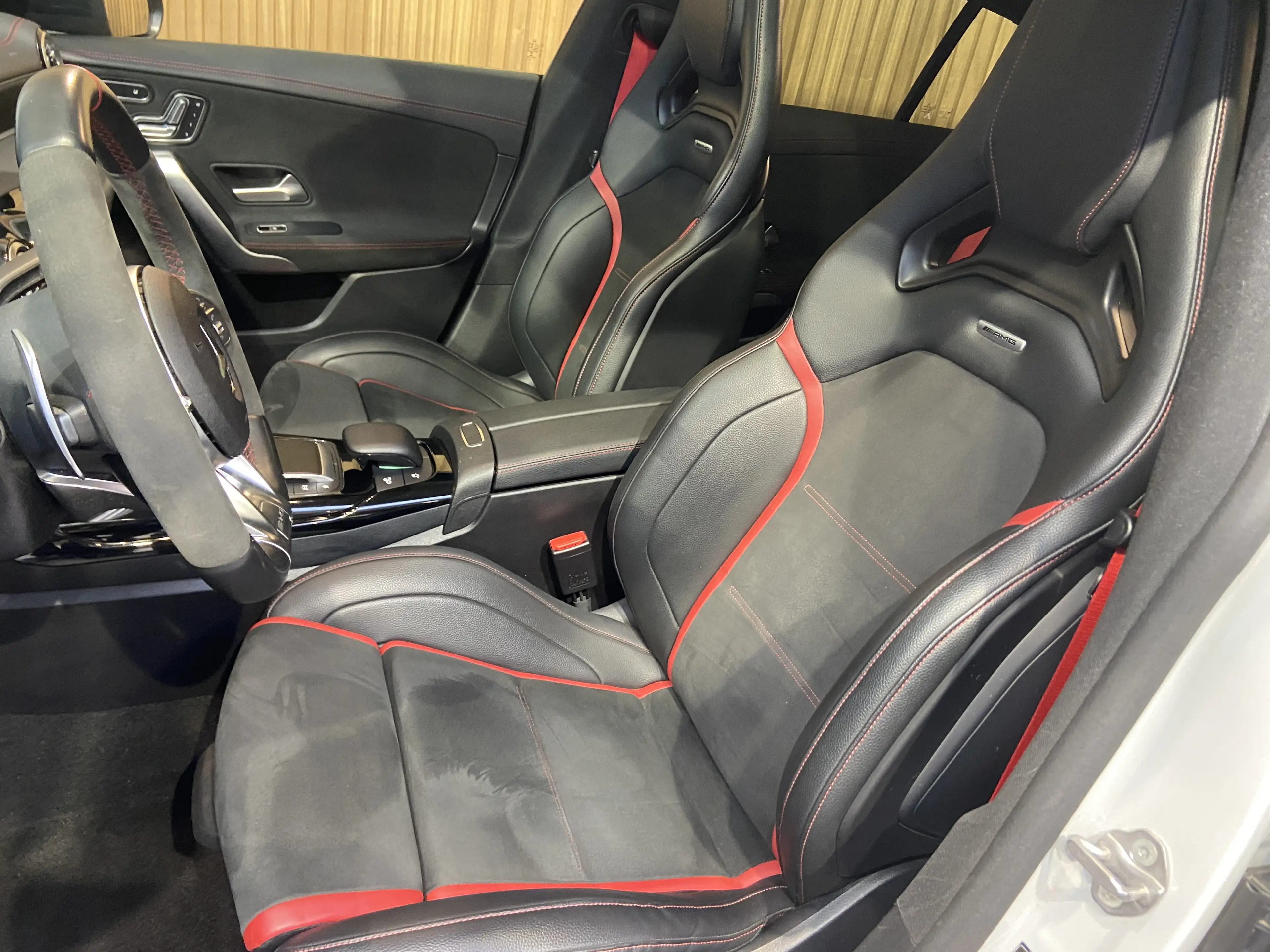Mercedes-Benz CLA 45 AMG CLA 45 S 4-M performance seats dodehoek 360°camera — photo 12