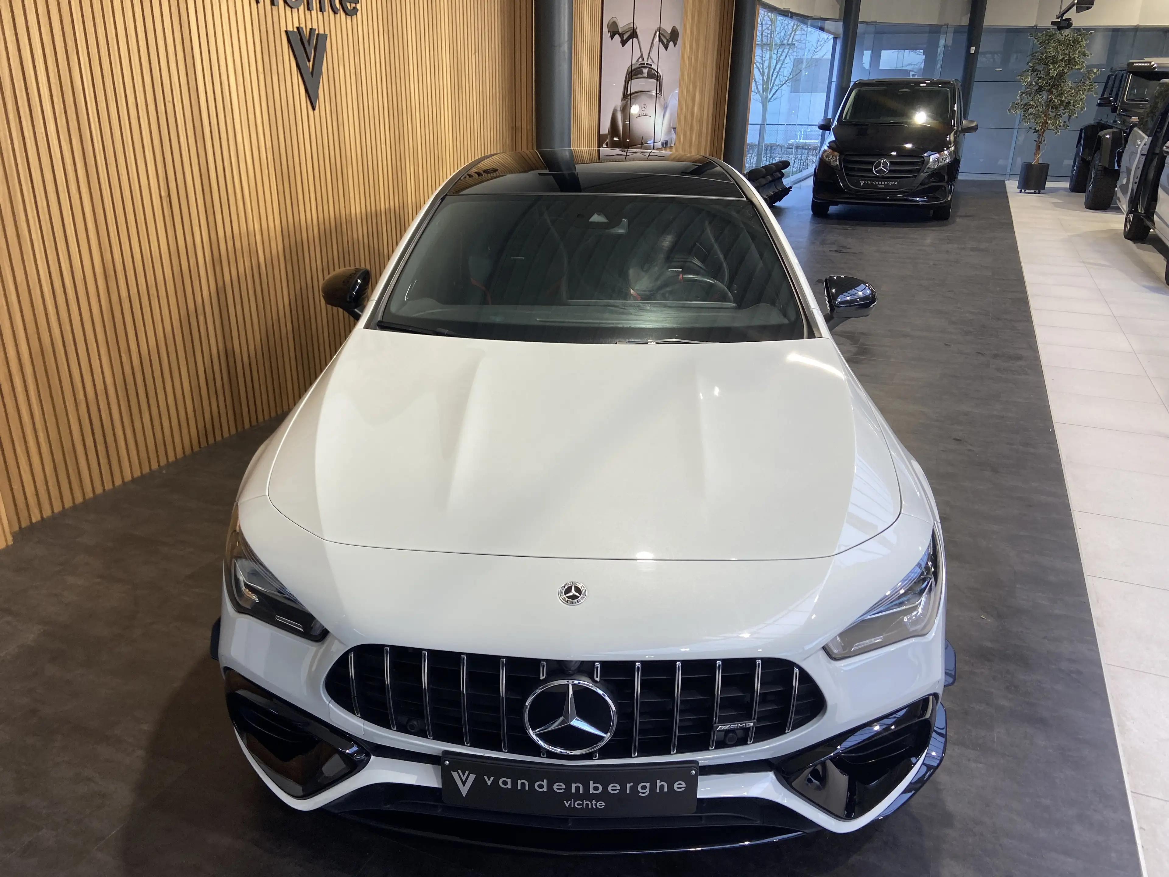 Mercedes-Benz CLA 45 AMG CLA 45 S 4-M performance seats dodehoek 360°camera — photo 9