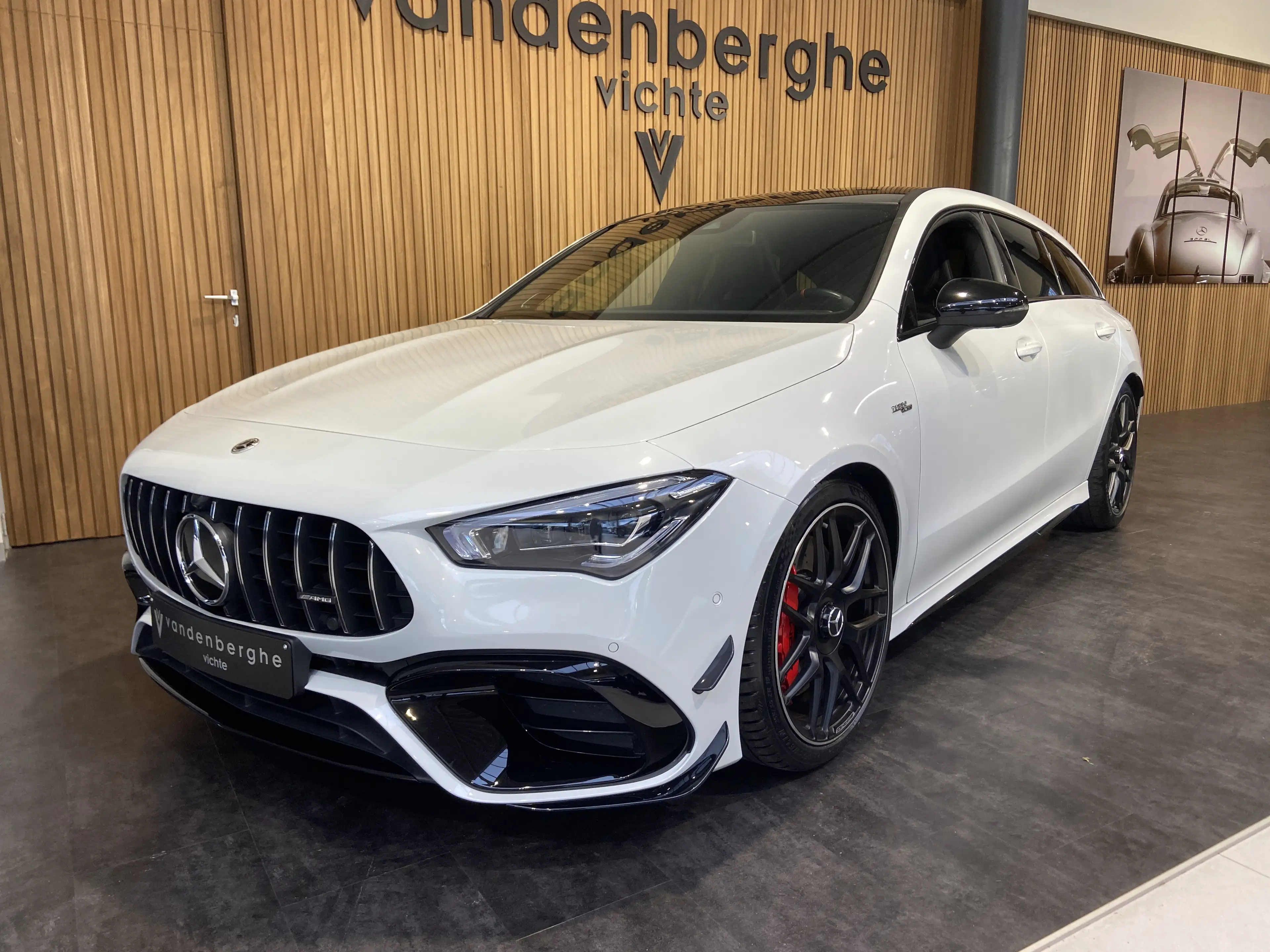 Mercedes-Benz CLA 45 AMG CLA 45 S 4-M performance seats dodehoek 360°camera — photo 2