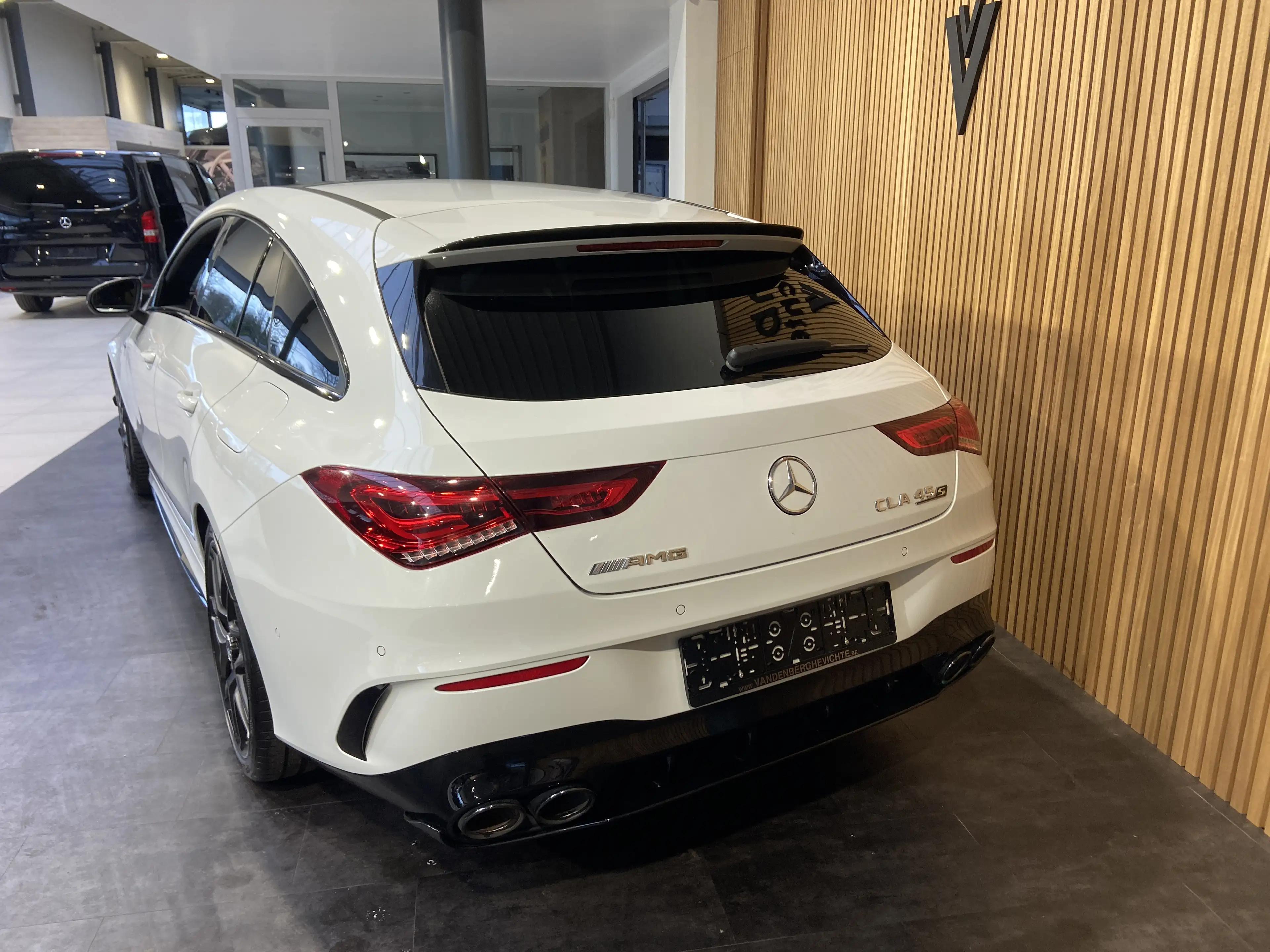 Mercedes-Benz CLA 45 AMG CLA 45 S 4-M performance seats dodehoek 360°camera — photo 5