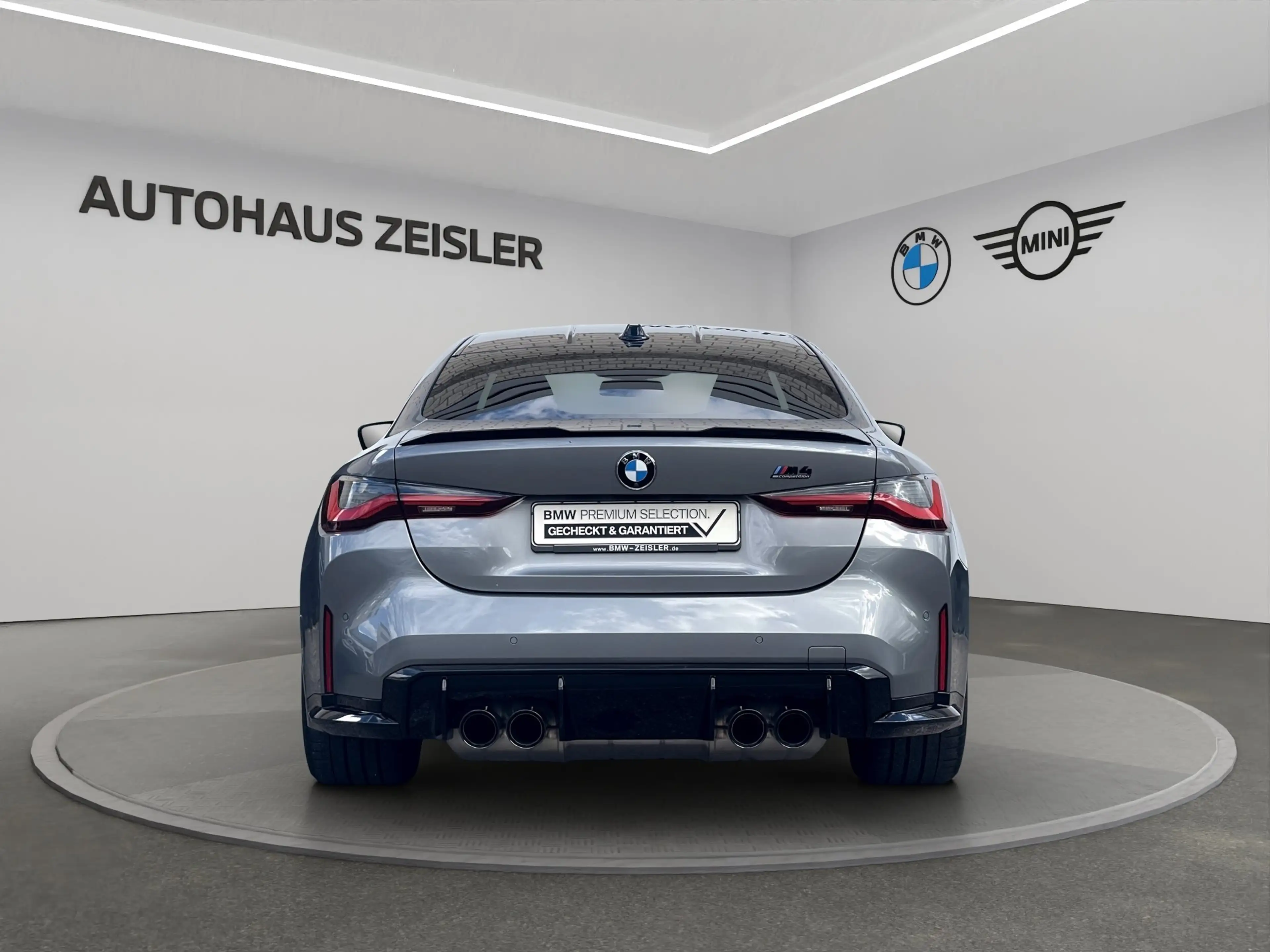 BMW M4 Competition M xDrive Coupé — photo 6