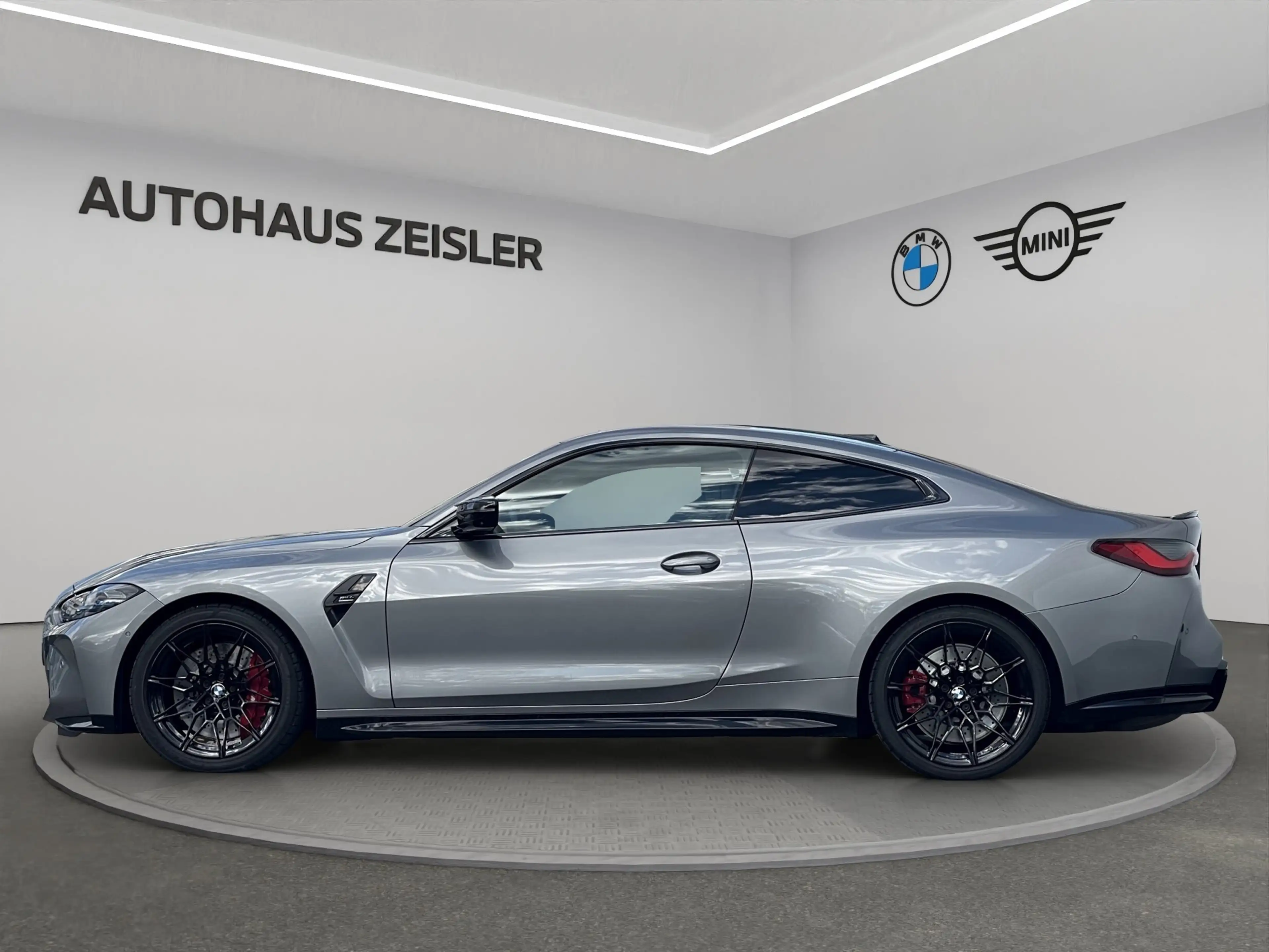 BMW M4 Competition M xDrive Coupé — photo 4