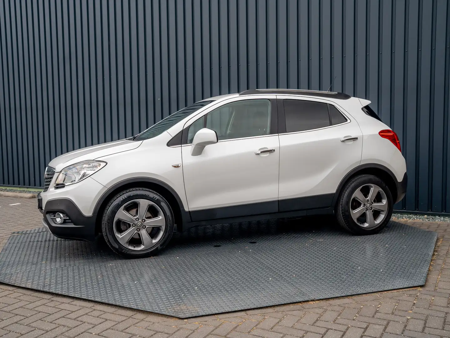 Opel Mokka 1.4 T140Pk Cosmo 4x4 | Trekhaak | Camera | Stoel & Bianco - 2