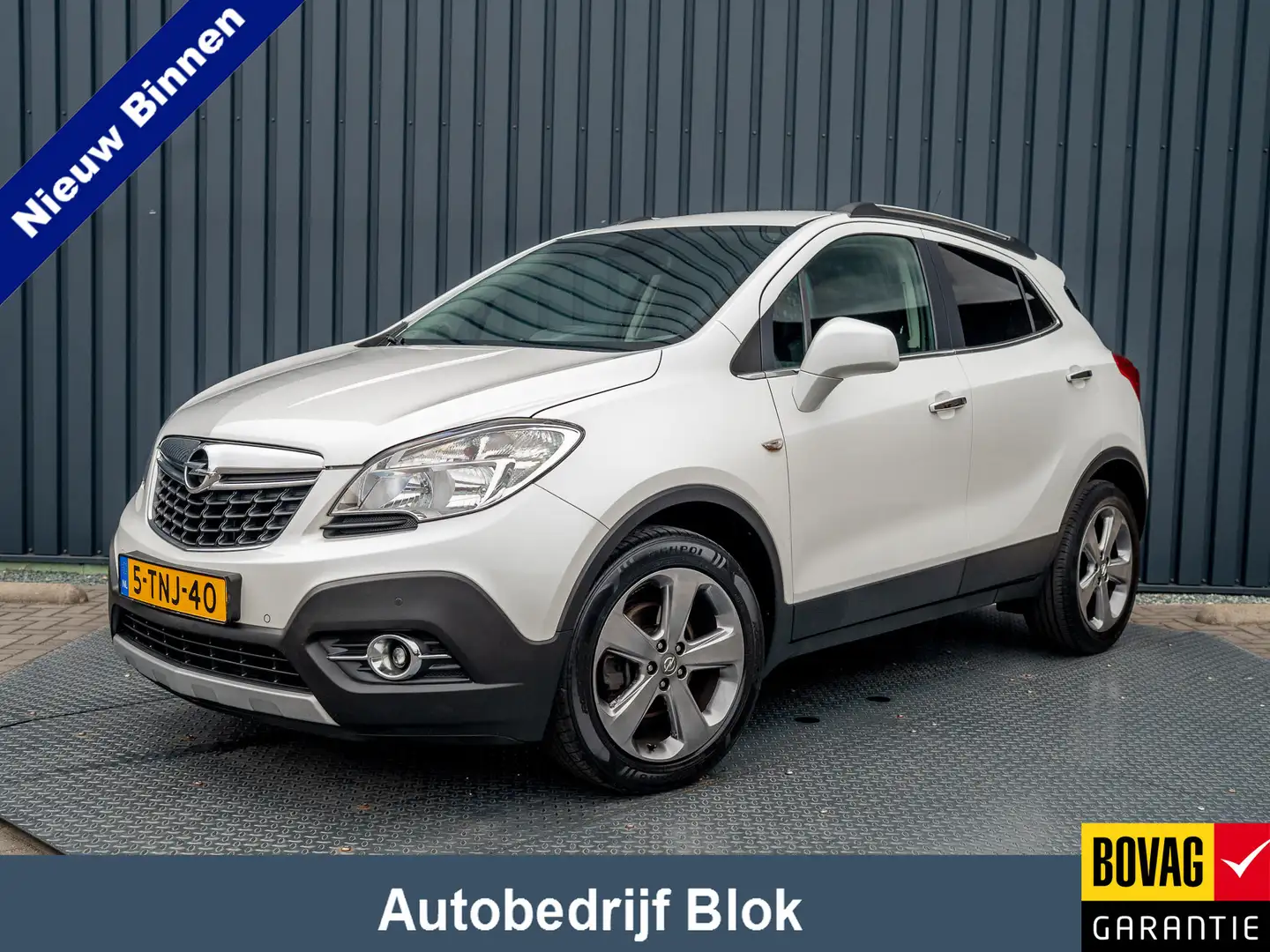 Opel Mokka 1.4 T140Pk Cosmo 4x4 | Trekhaak | Camera | Stoel & Bianco - 1