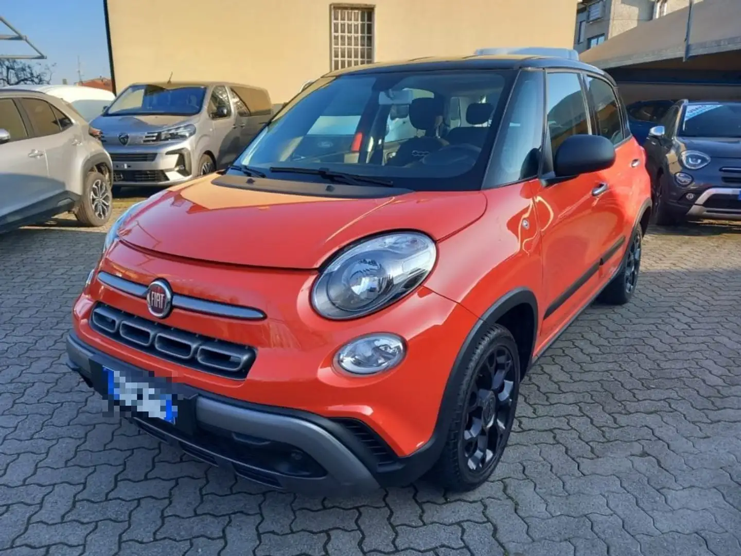 Fiat 500L 1.6 Multijet 120 CV Cross Arancione - 1