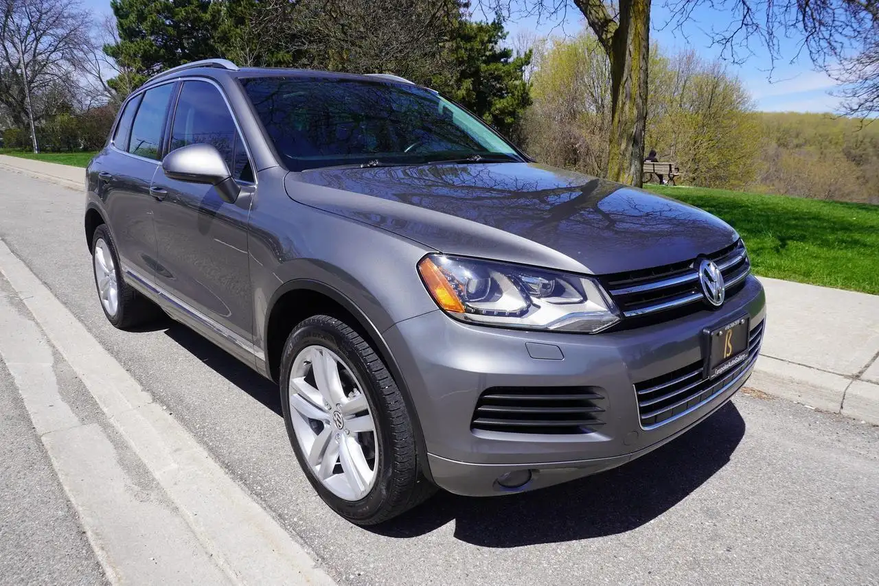 Volkswagen Touareg photo Volkswagen Touareg