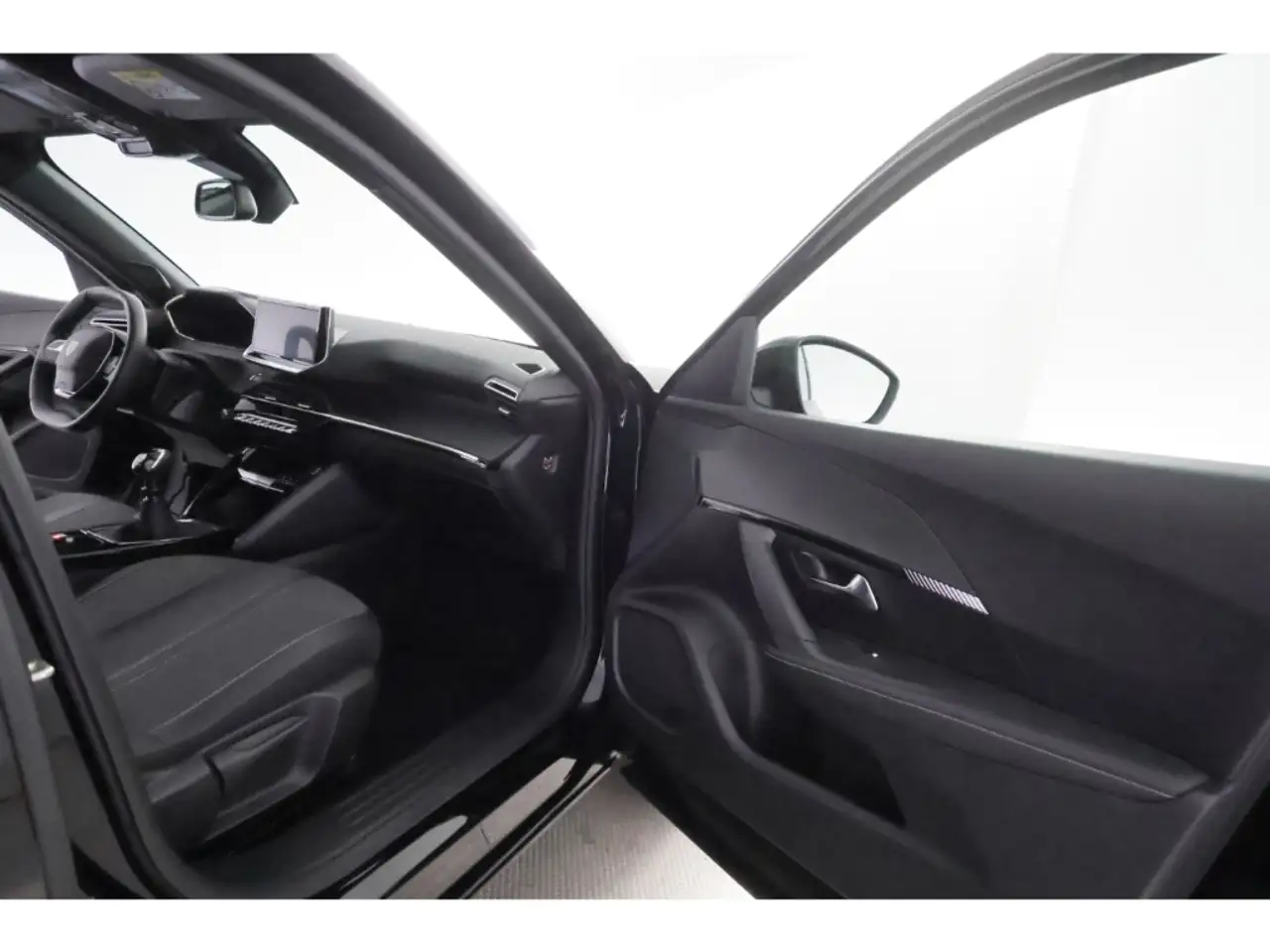Peugeot 2008 1.2PureTech 100 Allure+LED+CARPLAY+PDC+SHZ 20