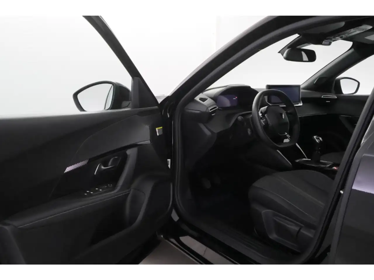 Peugeot 2008 1.2PureTech 100 Allure+LED+CARPLAY+PDC+SHZ 16