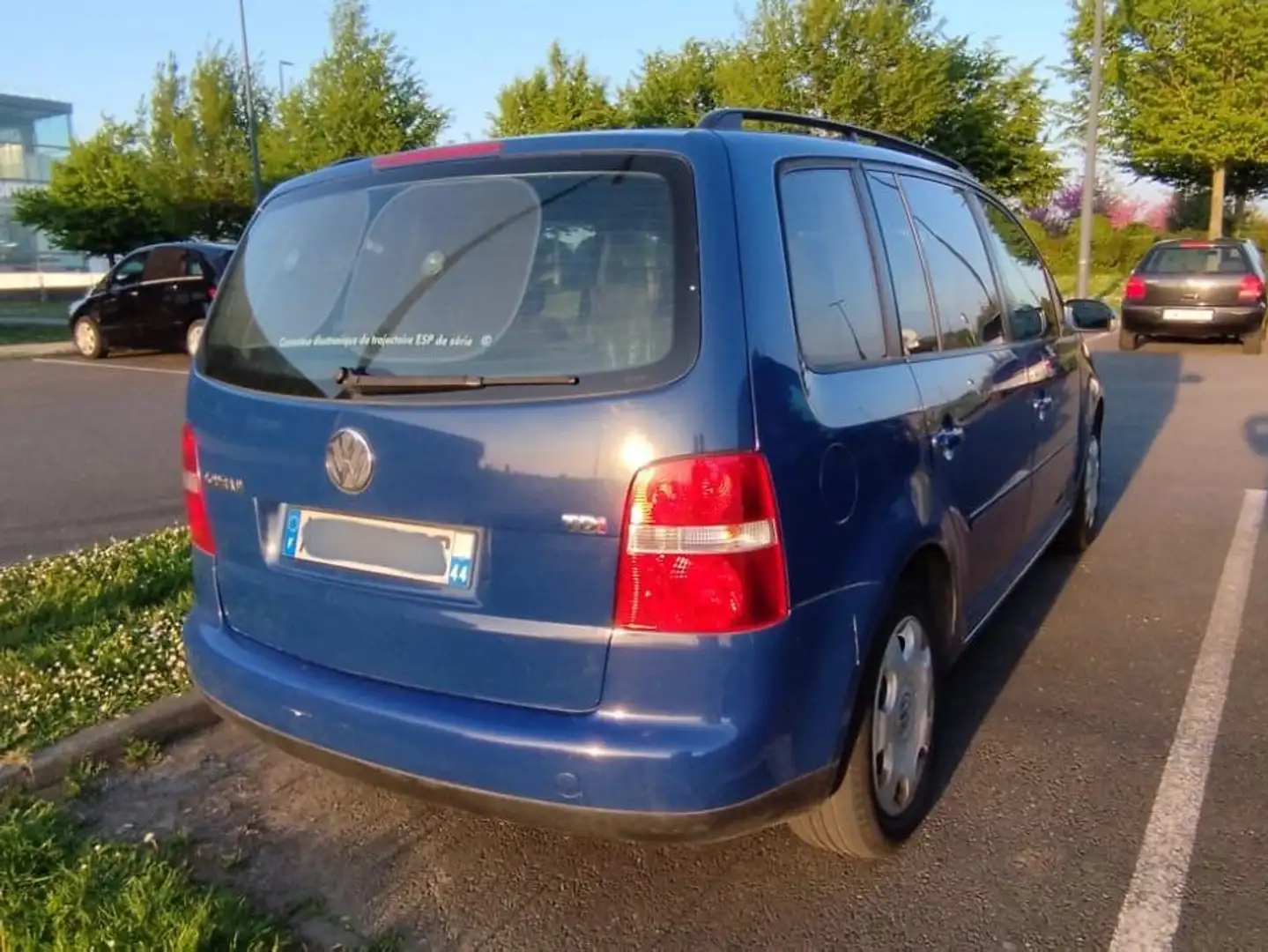 Volkswagen Touran Touran TDI 100 7pl Bleu - 1
