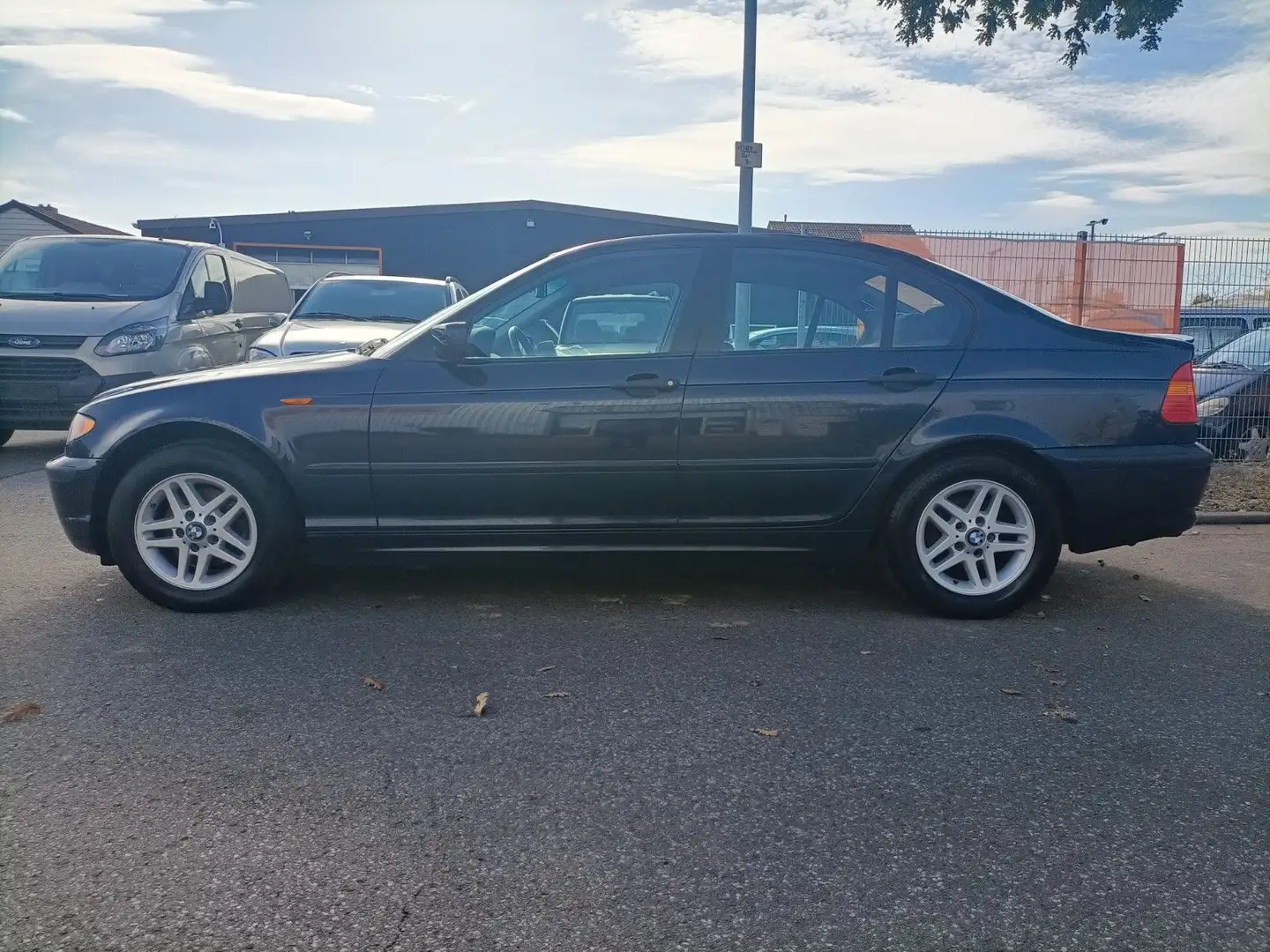BMW 316 i Kamera/Klimaauto./SHZ/Navi/Schiebedach/Alu Blau - 2