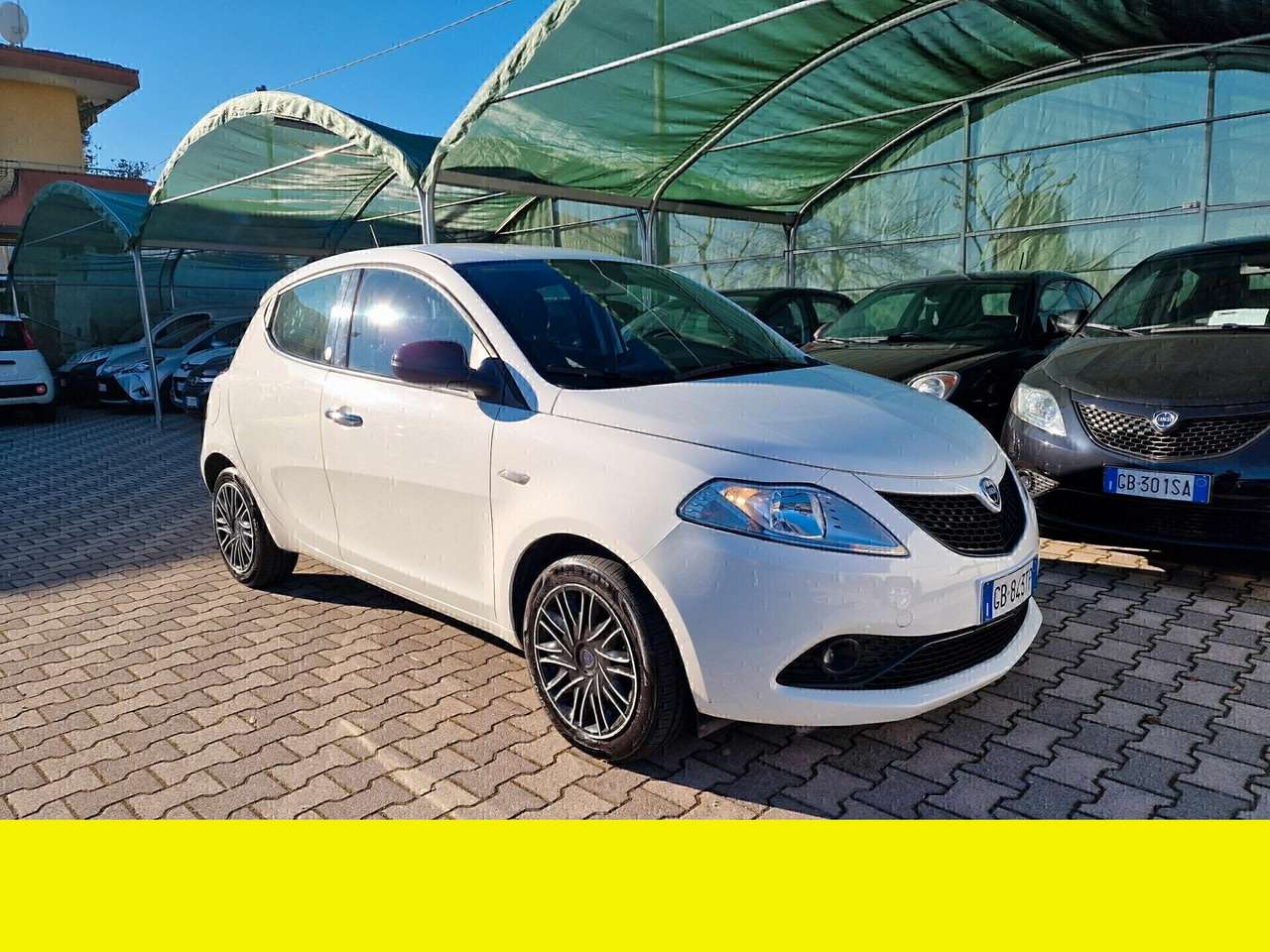 Lancia Ypsilon