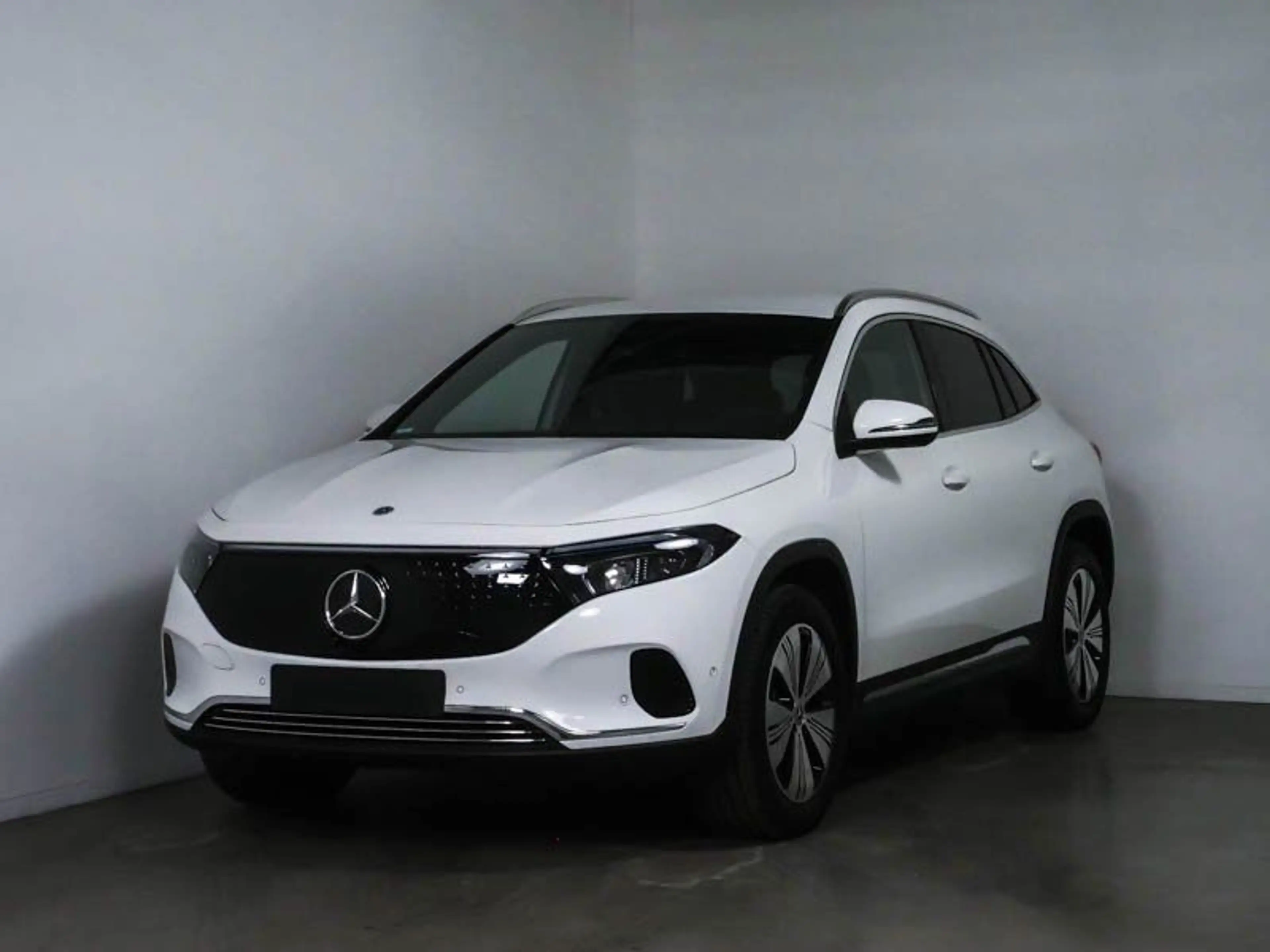 Mercedes-Benz EQA 300 4M PROGRESSIVE ADV+TOTW+360°+WI-PA+VZA++