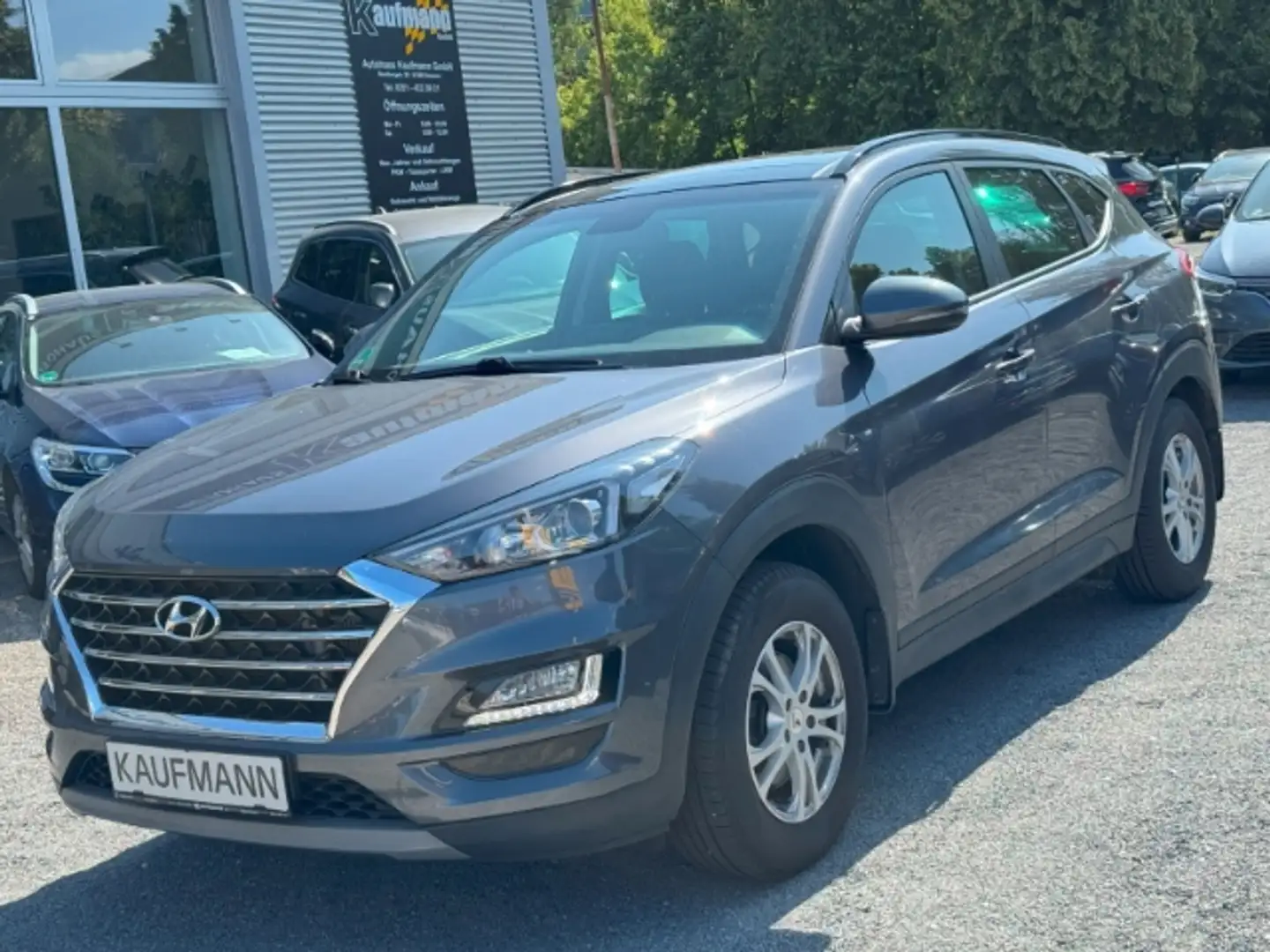 Hyundai TUCSON Trend 2WD 1.6 CRDi DPF EU6d-T Grau - 2
