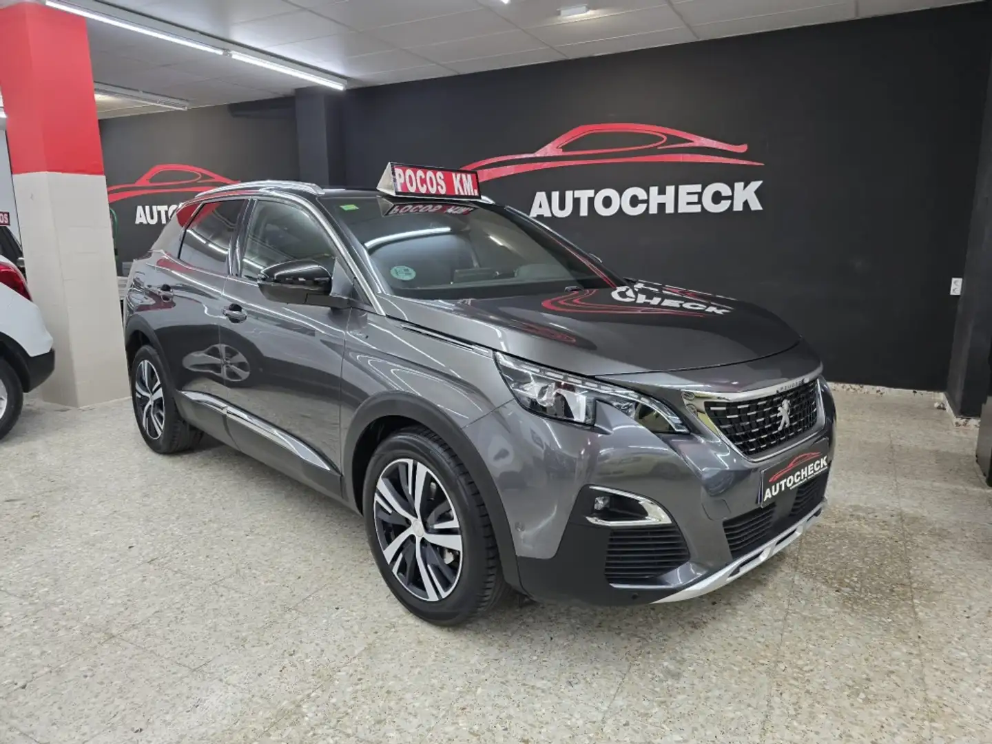 Peugeot 3008 1.2 S&S PureTech GT Line 130 Gris - 1