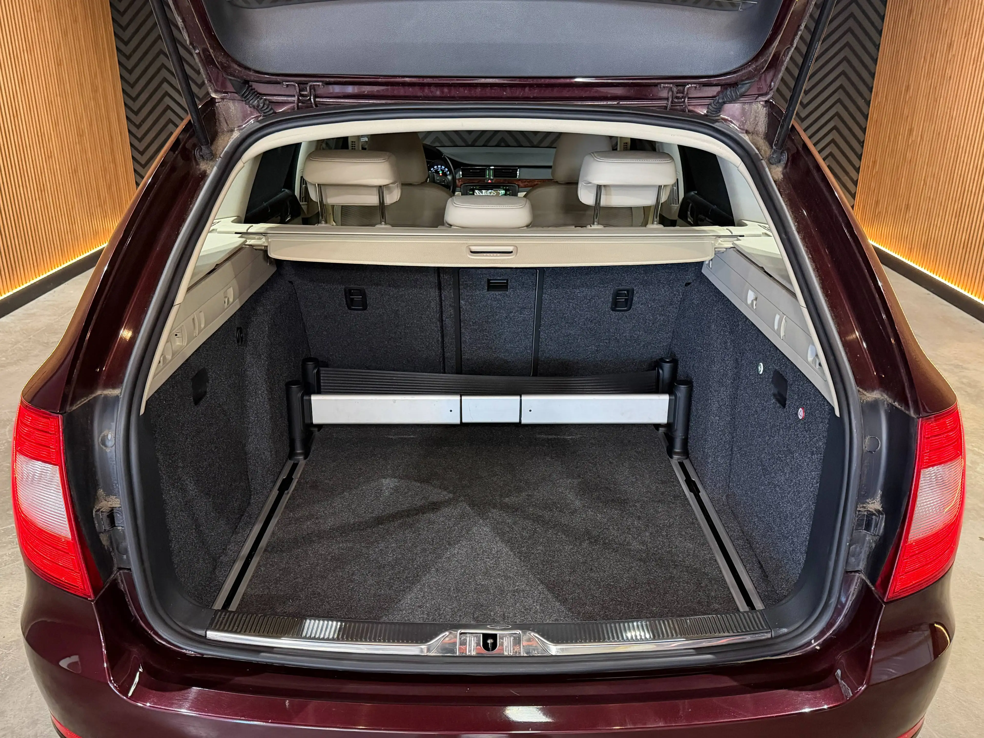 Skoda Superb SW✅1.8 TSI DSG 12 Maanden GARANTIE Memory Leder Verw+Gekoelde Zetels Navi Xenon Trekhaak — photo 14