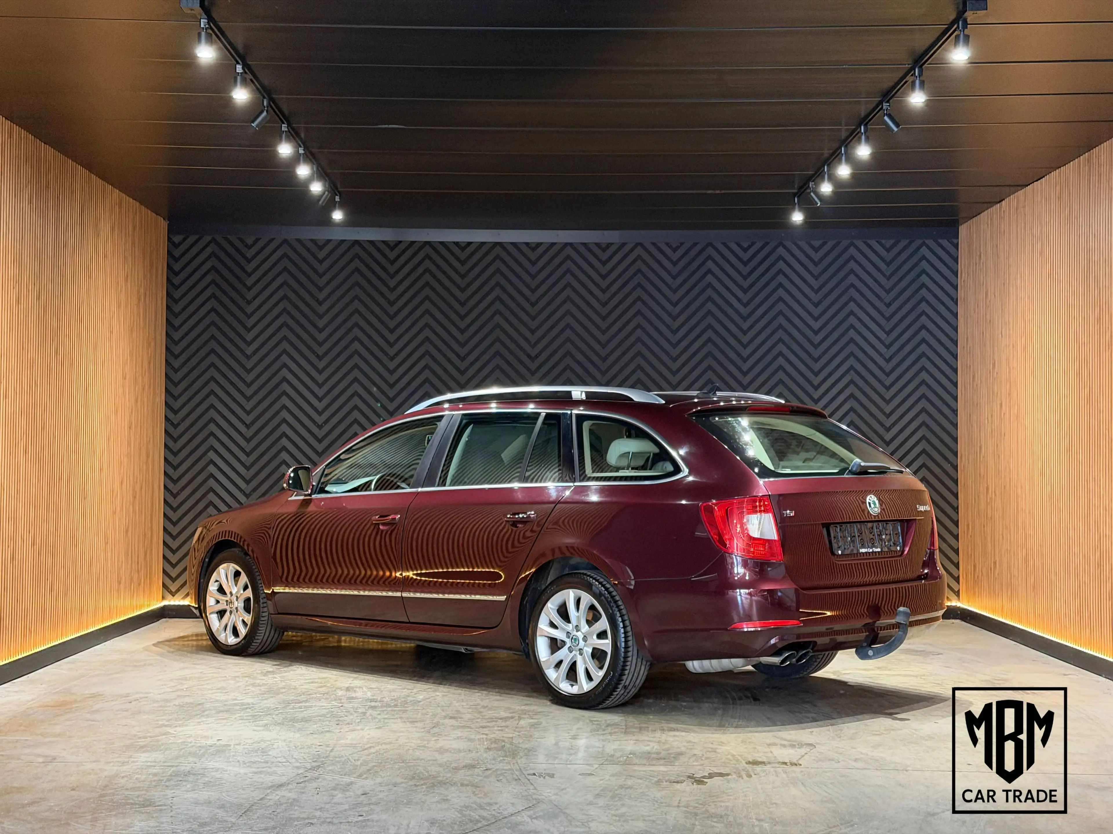 Skoda Superb SW✅1.8 TSI DSG 12 Maanden GARANTIE Memory Leder Verw+Gekoelde Zetels Navi Xenon Trekhaak — photo 2