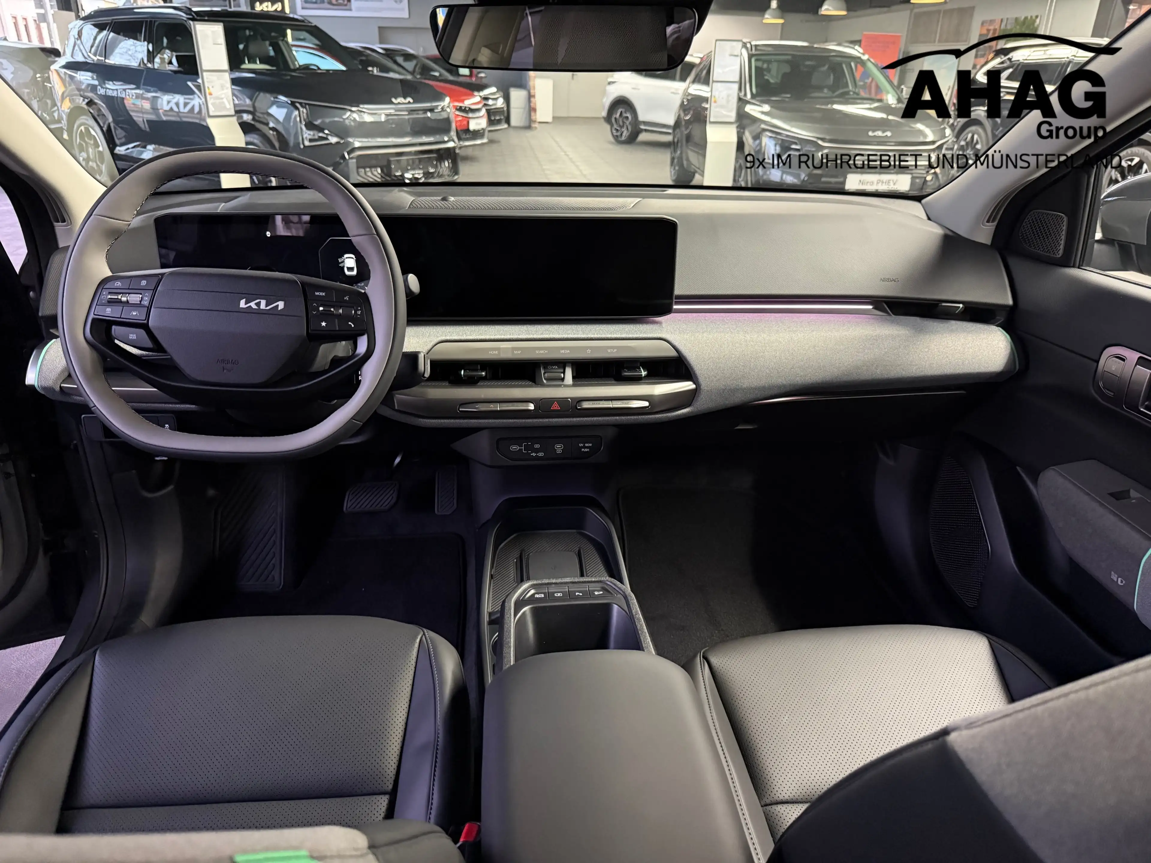 Kia EV4 Fastback 150 kW Earth — photo 2